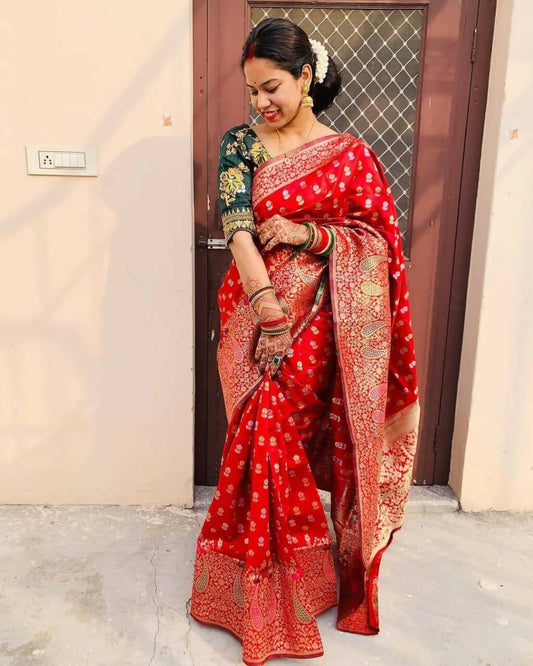 DEIANA'S Beautiful Designer Golden zari Soft Lichi Silk Saree - Red - Swadesiicart