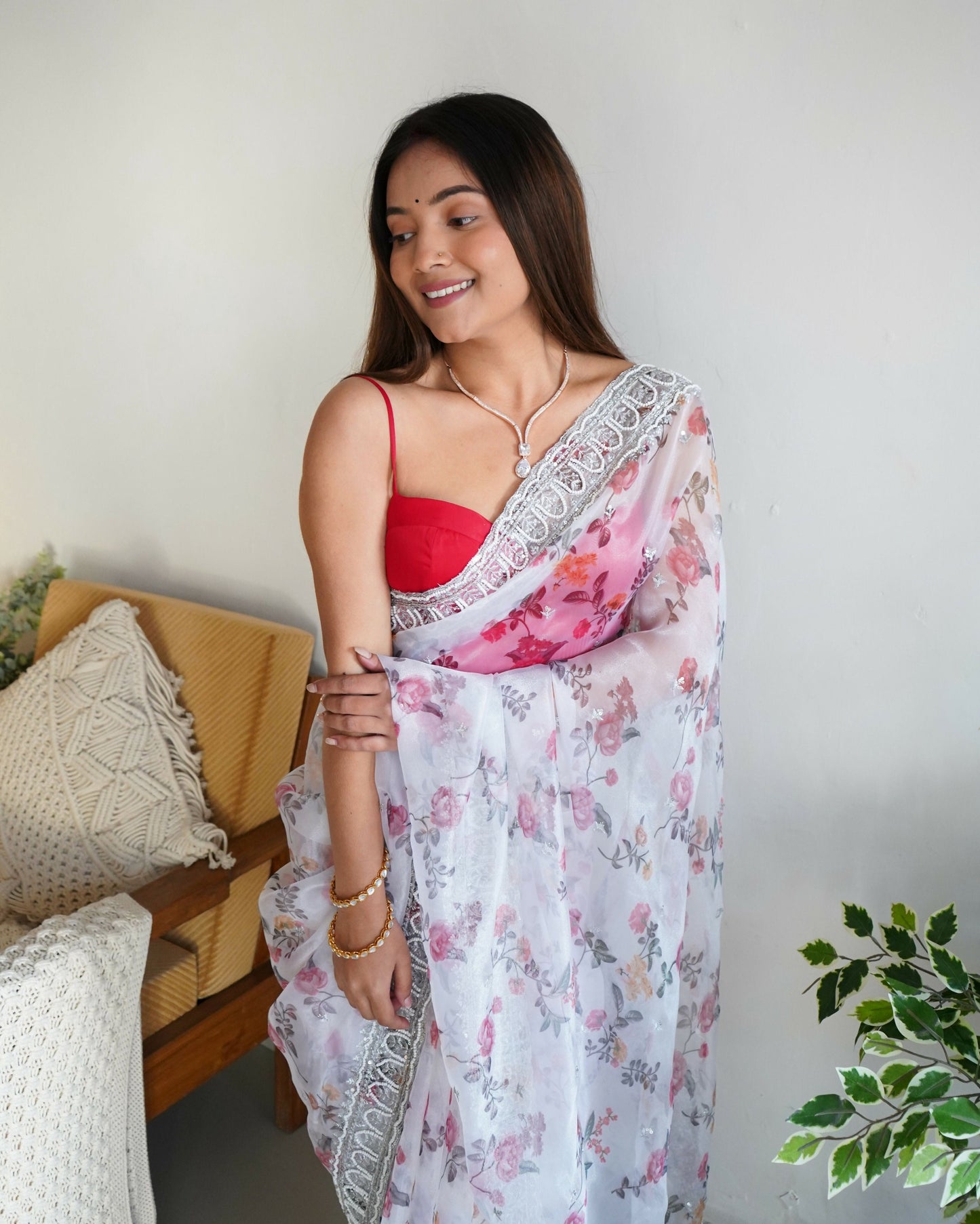Vamsee Ferry White Organza Saree - Swadesiicart