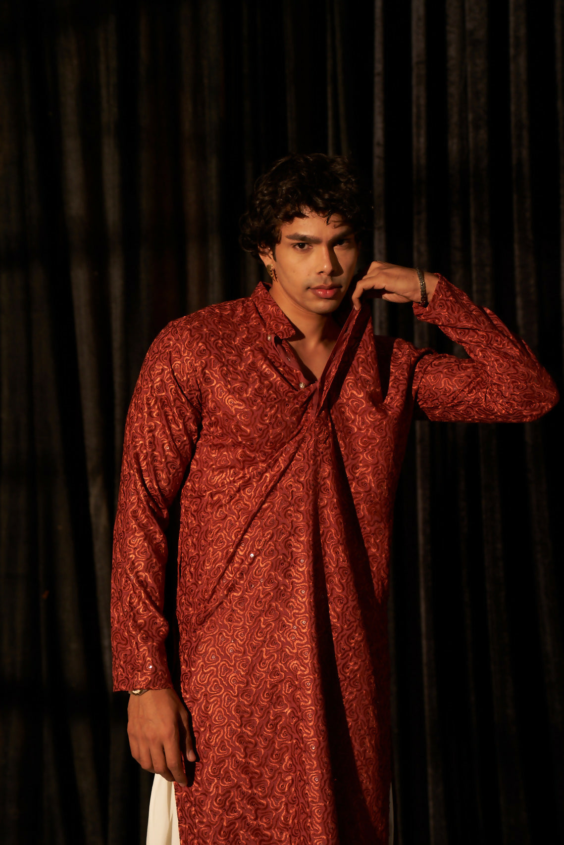 Berry Red Viscose Chikankari Embroidery Work Men's Kurta Set - Mahotsav | Swadesiicart
