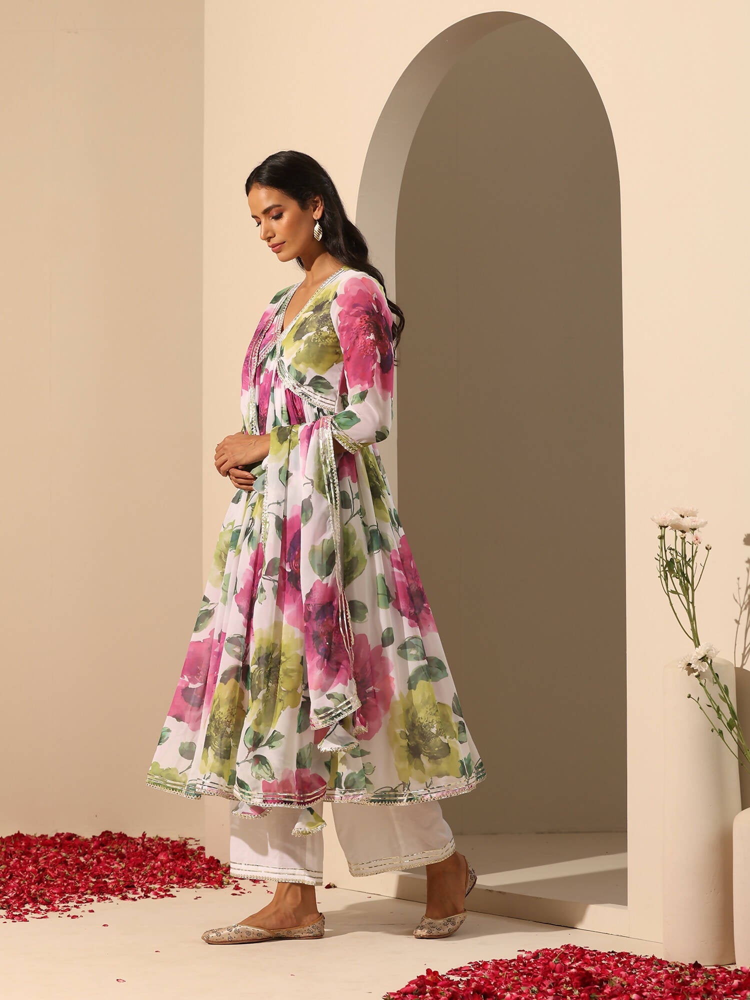 Pomcha Jaipur White Gul Gulistan Anarkali Set | Swadesiicart
