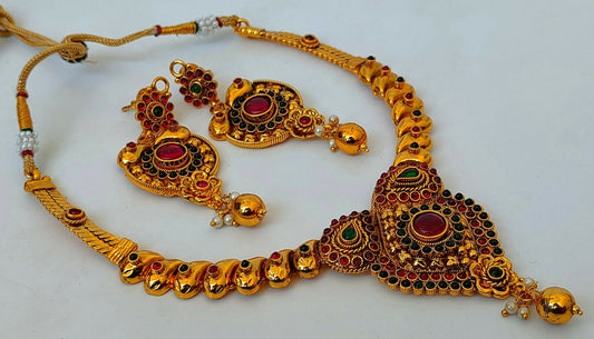 Multicolor Kemp Antique Necklace Set For Women - Mokshi Collections