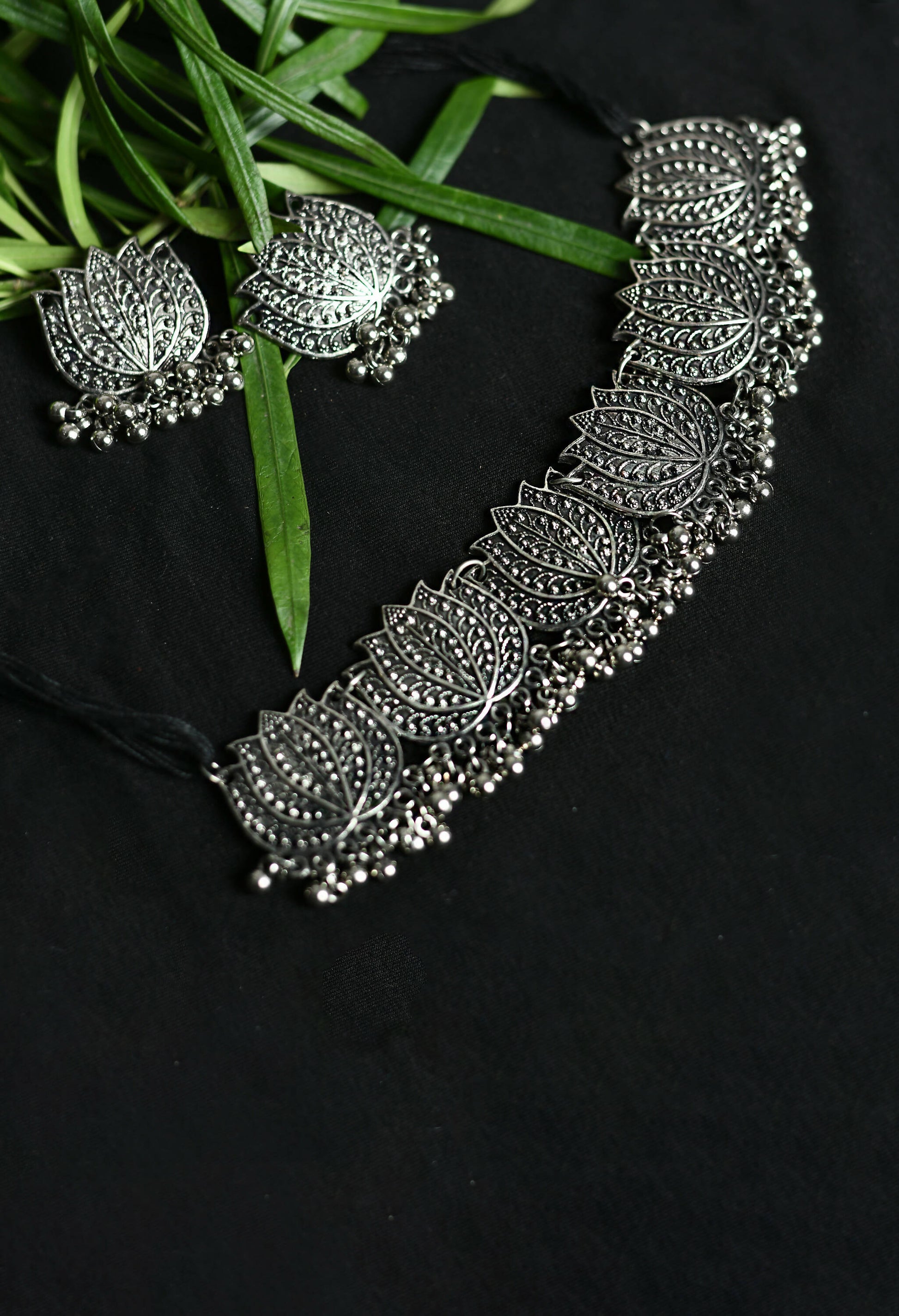 Mominos Fashion Johar Kamal Silver-Plated Brass Finish Lotus Design Choker For Women | Swadesiicart