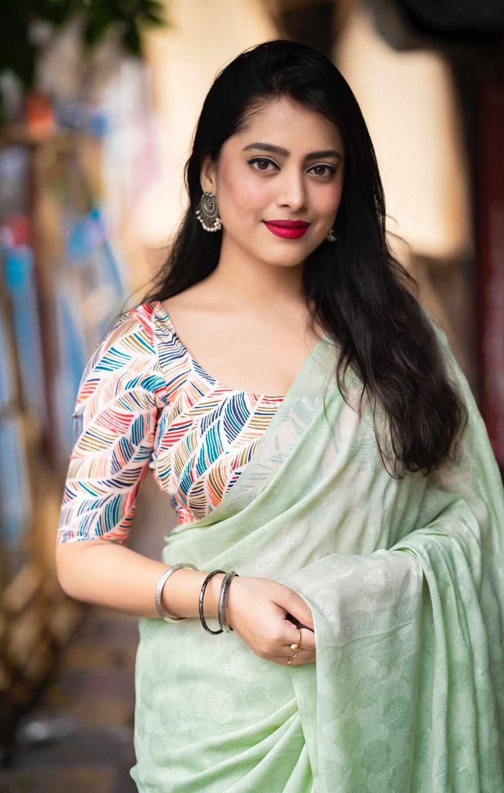Green Poly Crepe Ethnic Motifs Saree with Unstitched Blouse - Hiral Fashion | Swadesiicart