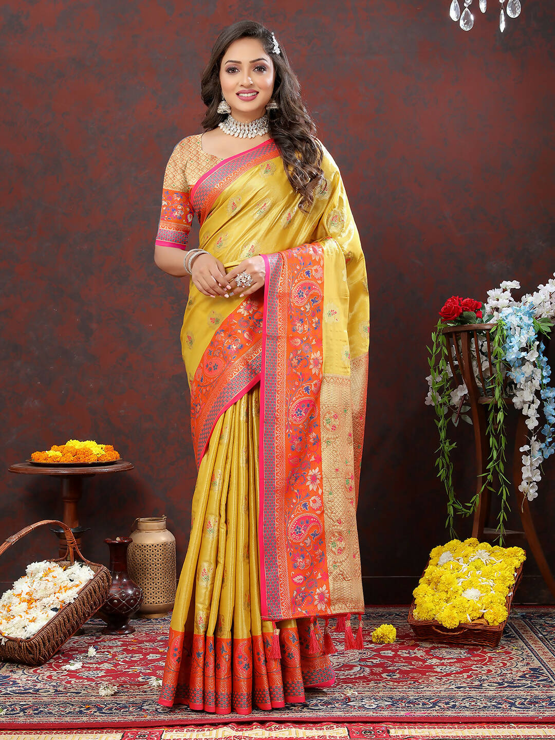 Lorenvalley Fashion Yellow Kanjivaram Silk Woven Design with Zari Weaving Saree - Swadesiicart