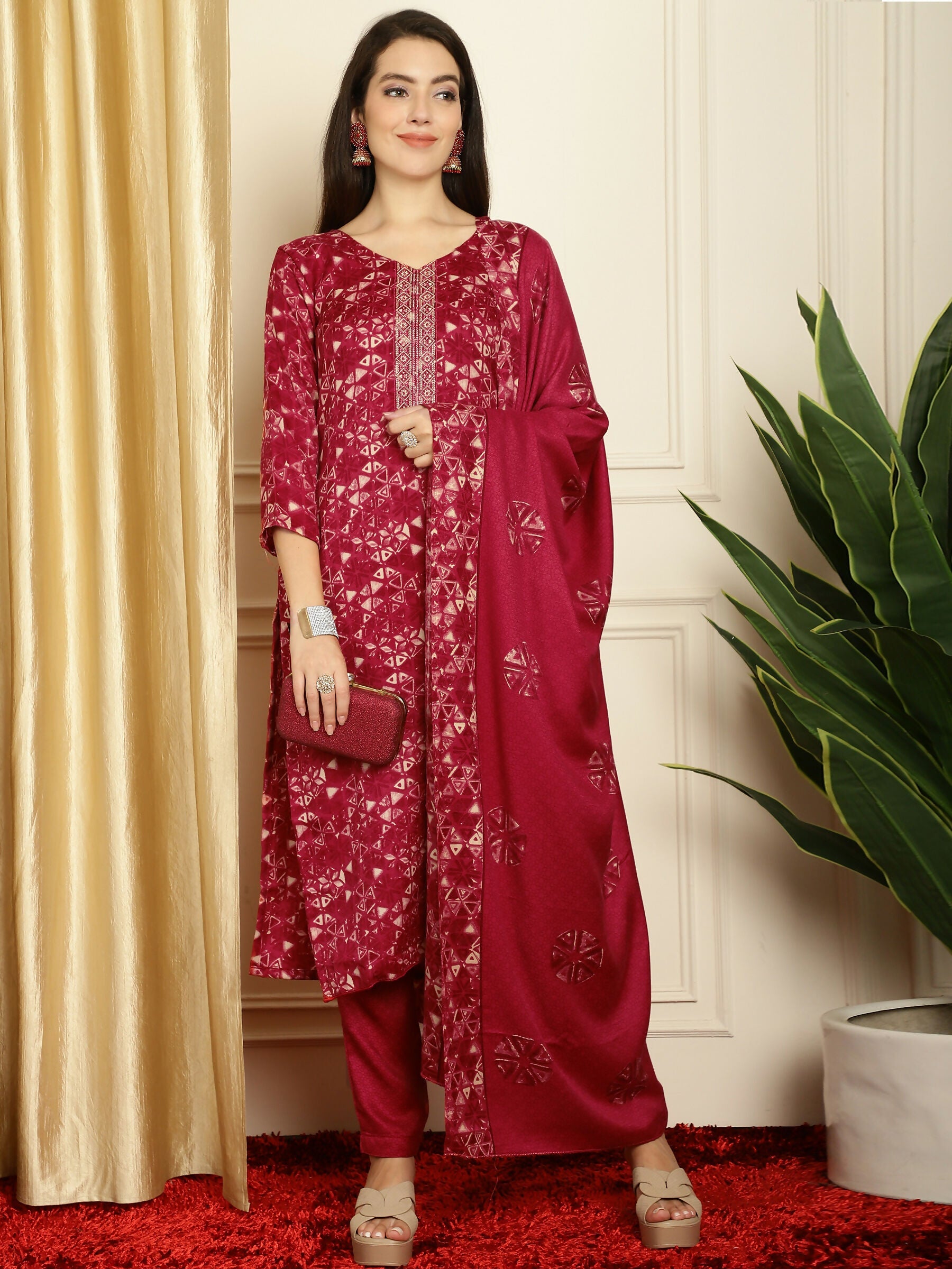 Jyoti Fashion Women's Red Pashmina Floral Digital Printed Kurta with Trouser & Dupatta | Swadesiicart