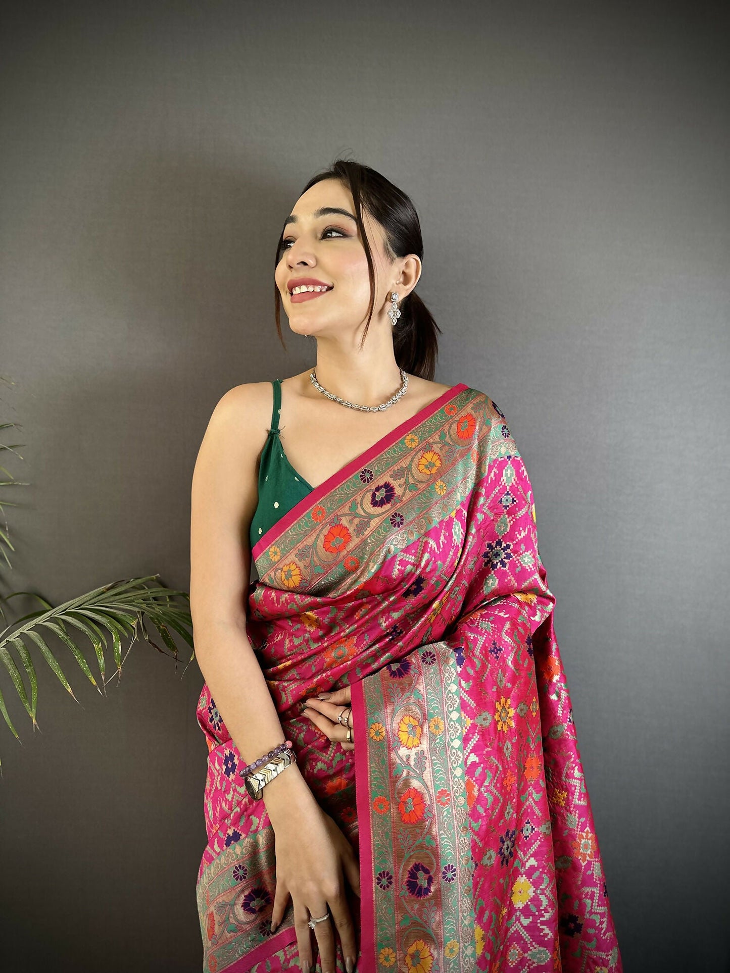Joban Fashion Hot Pink Banarasi Soft Silk Woven Saree | Swadesiicart
