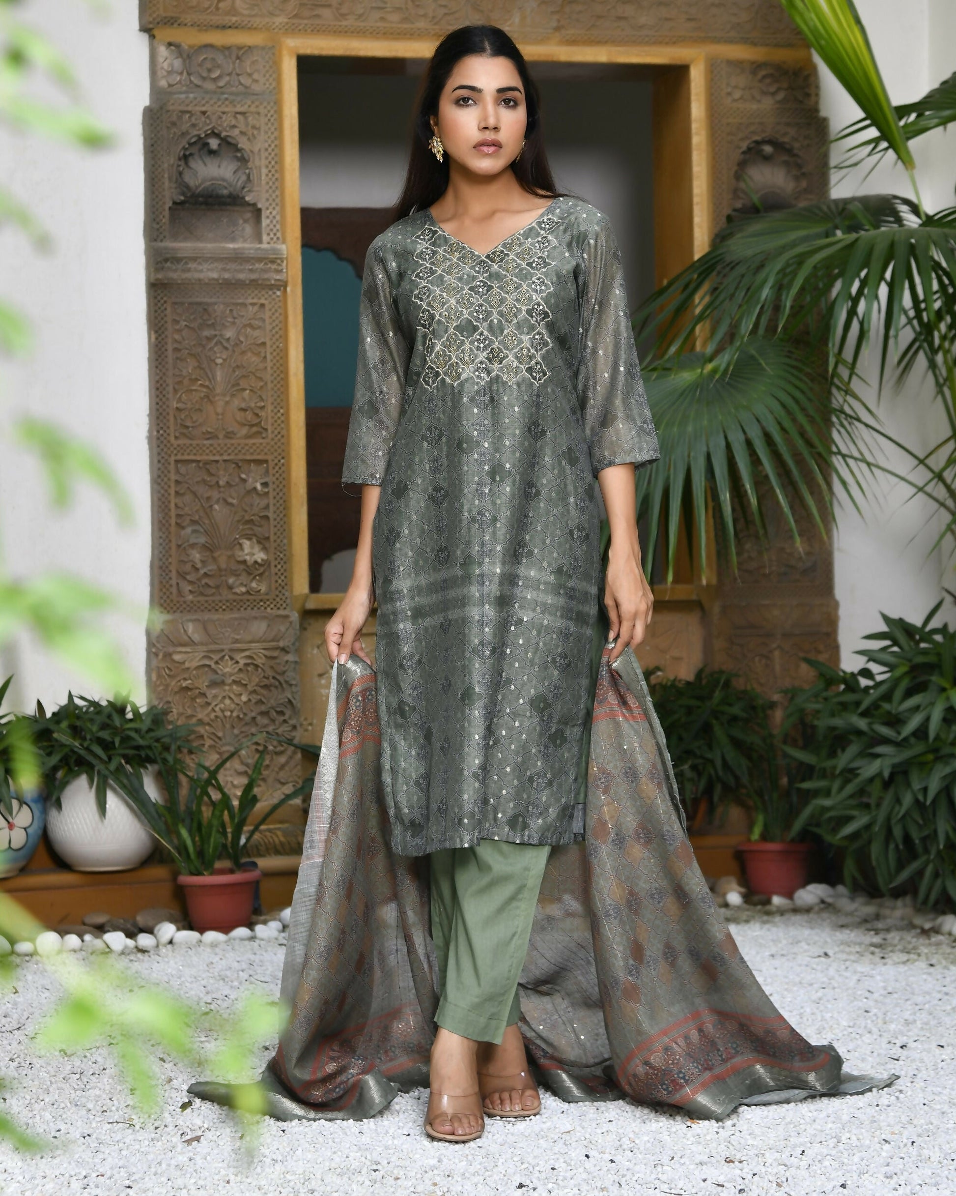 Vaasva Women's Chanderi Printed Suit Set With Pant And Printed Dupatta | Swadesiicart