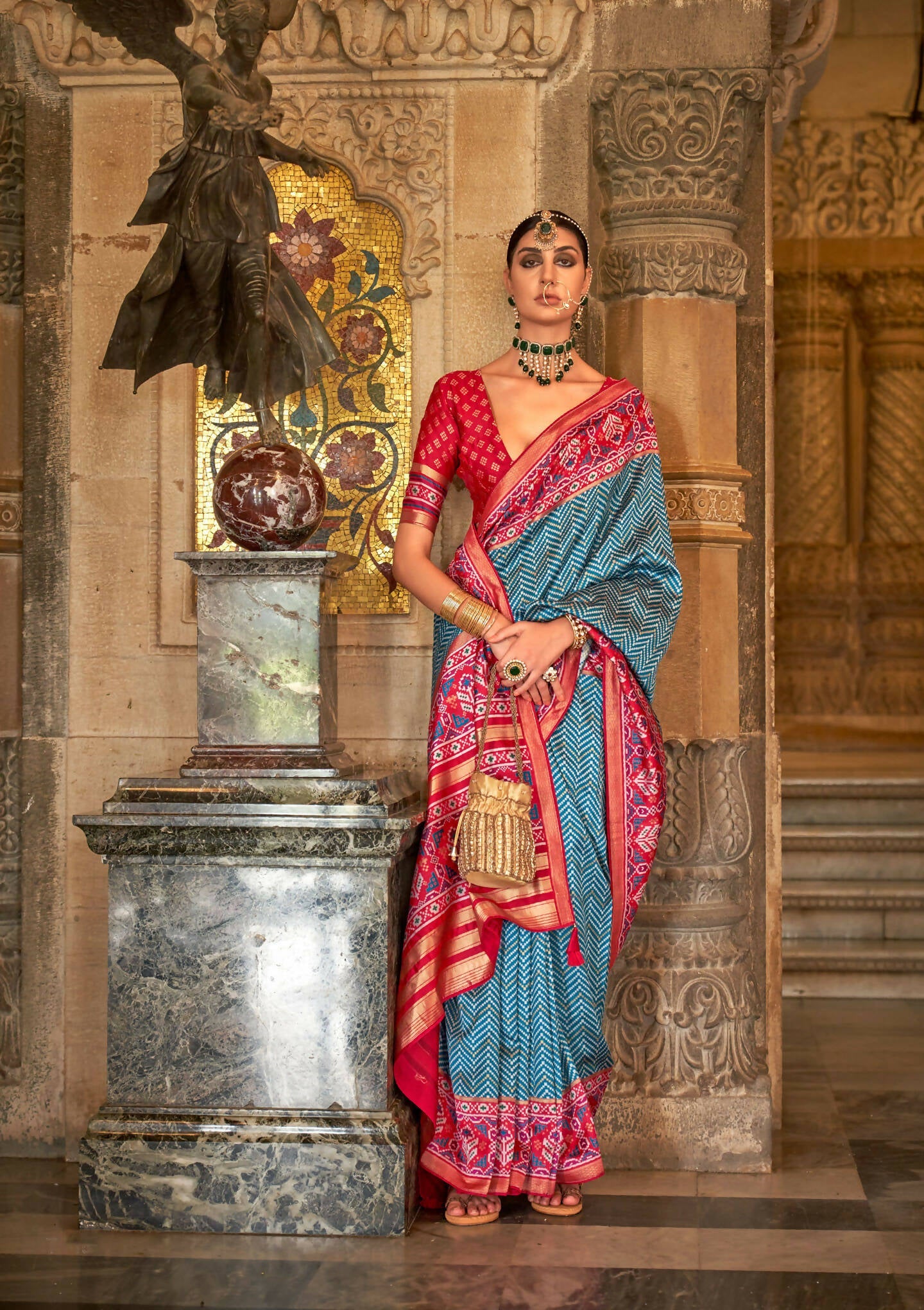 Midnight Blue Banarasi Weaving, Ultra Aqua Finish, Zari Work Banarasi Silk Saree - Rath Kunti - Swadesiicart