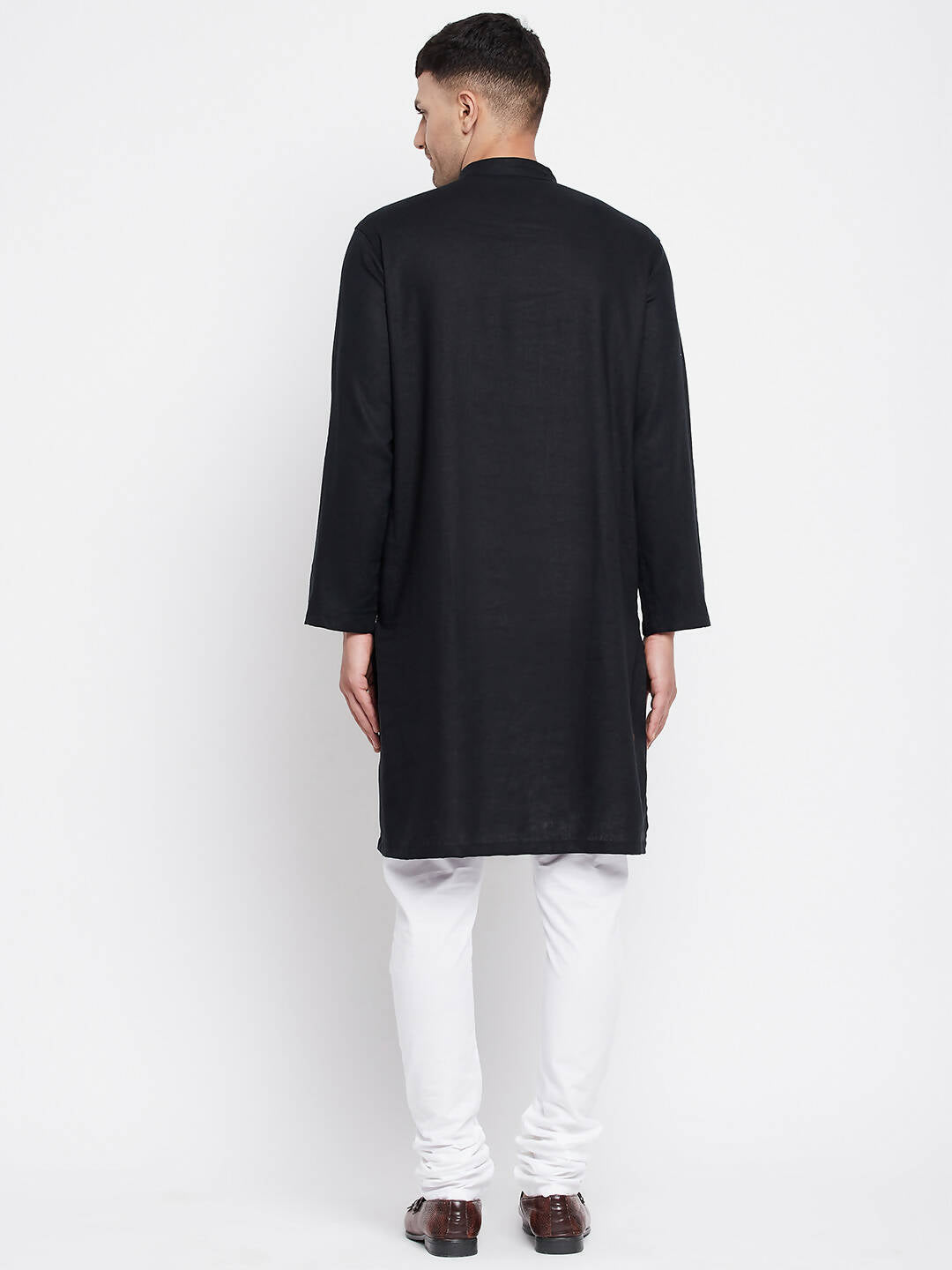 Even Apparels Black Linen Men's Sherwani Kurta With Decorative Placket | Swadesiicart