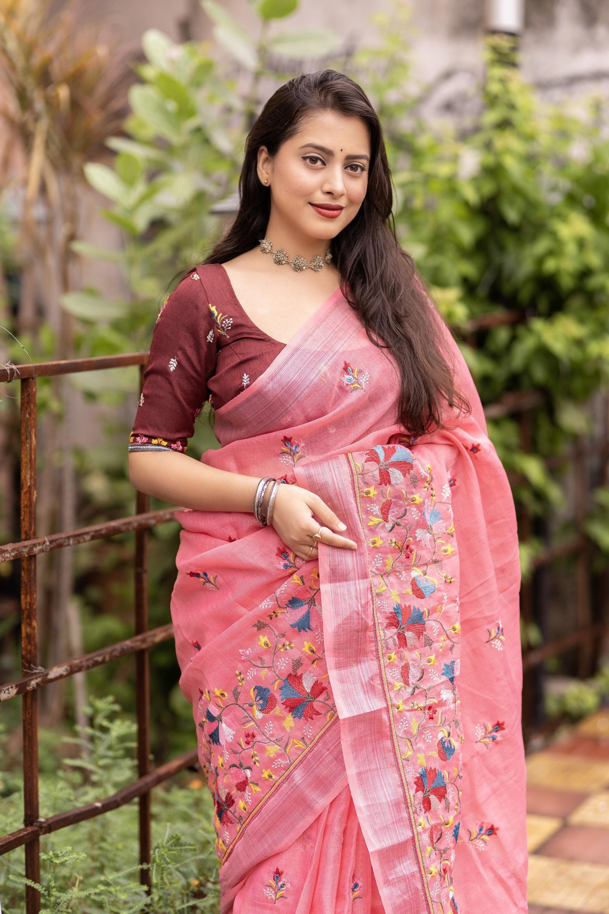 Pink Pure Linen Ethnic Motifs Saree with Unstitched Blouse - Hiral Fashion | Swadesiicart