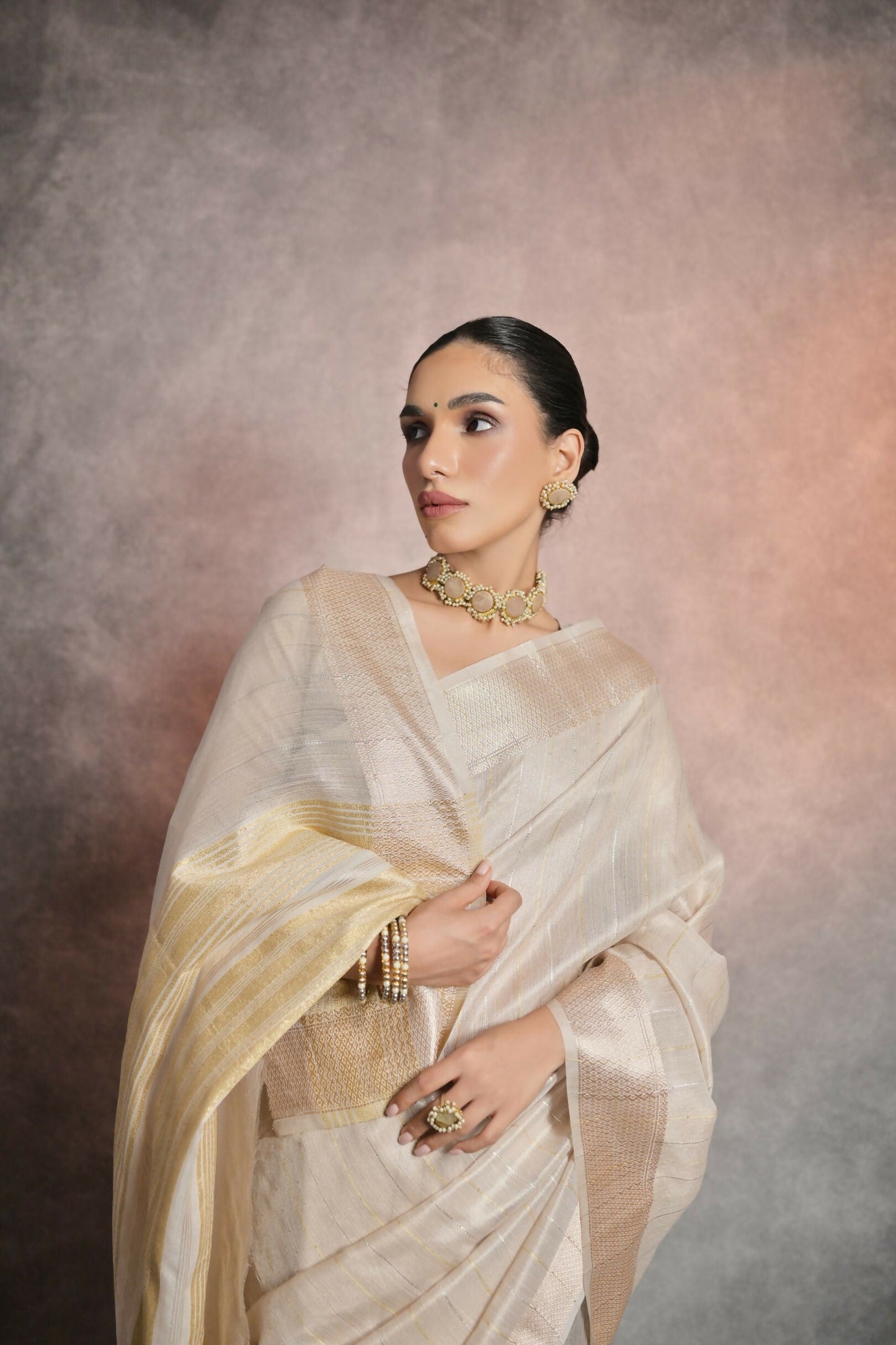 Vishnu Weaves Women's Cream Tissue Linen Zari Woven Saree with Blouse - Swadesiicart