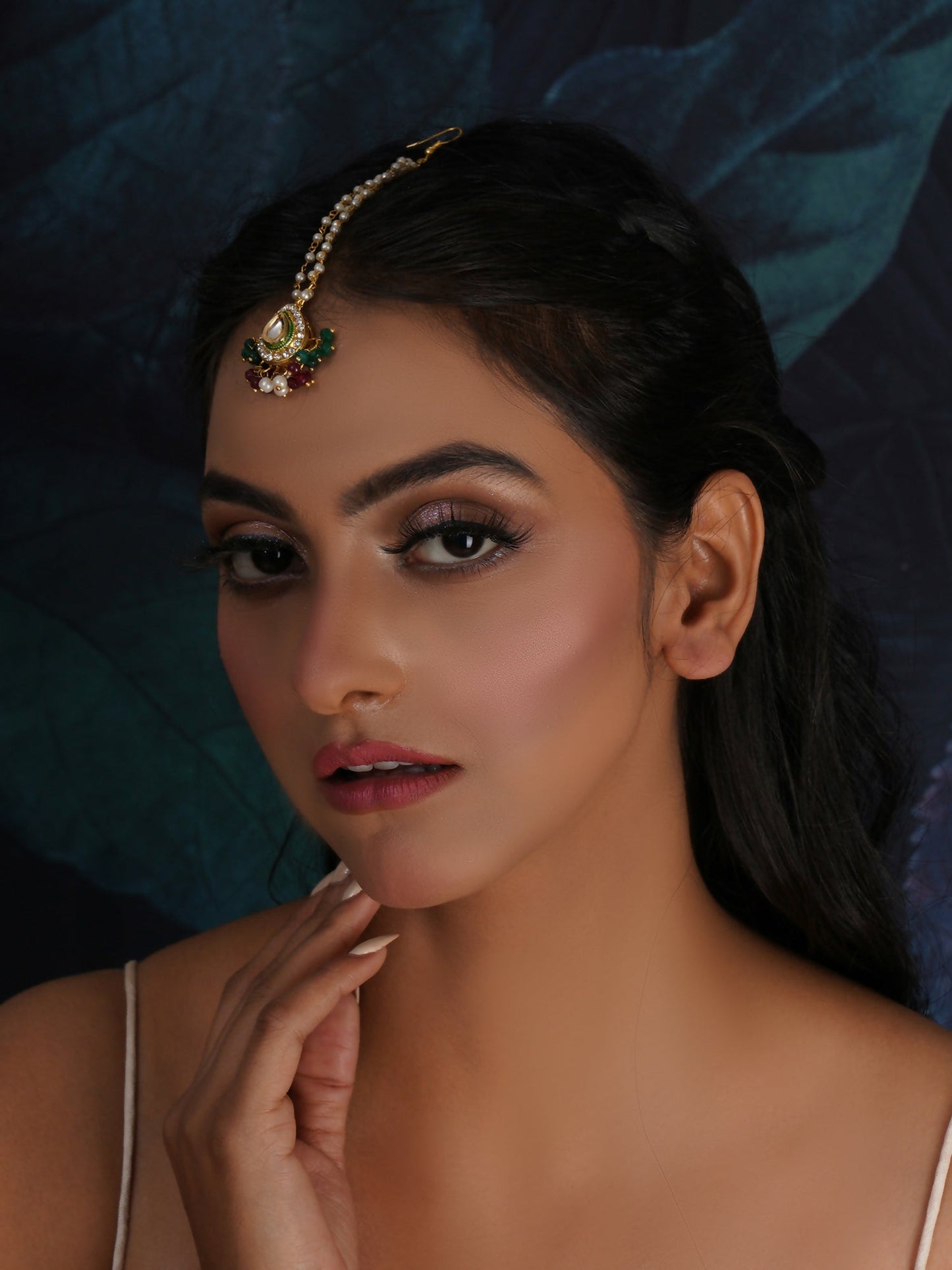Kundan Maang Tikka (Gold) - Ruby Raang | Swadesiicart