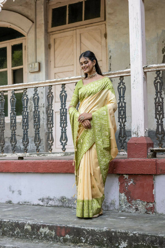 Vishnu Weaves Women's Mahendi Handloom Raw Silk Woven Saree with Blouse - Swadesiicart