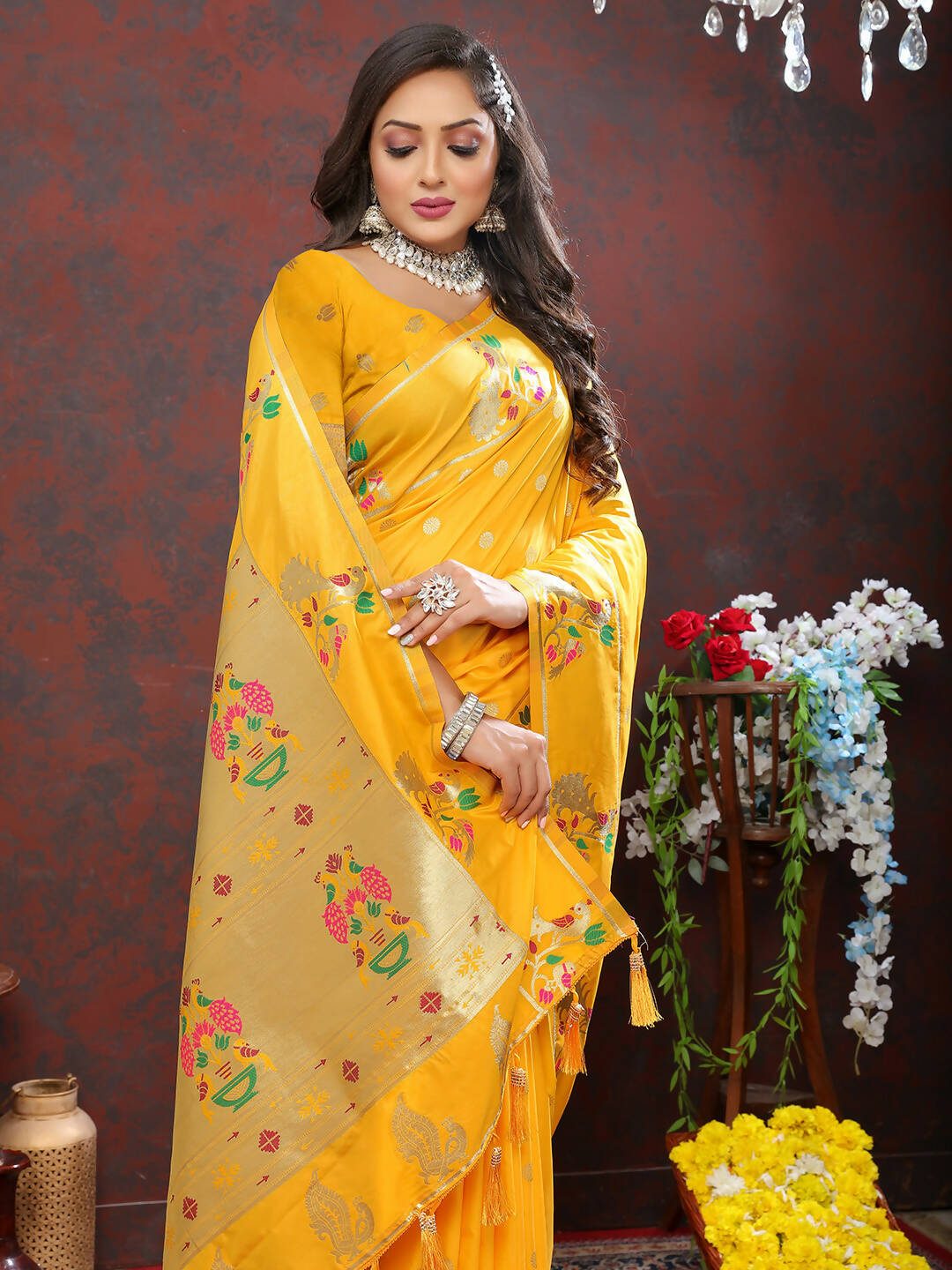 Lorenvalley Fashion Gold Soft Paithani Silk Woven Design Gold Zari Meenakari Weaving Saree - Swadesiicart