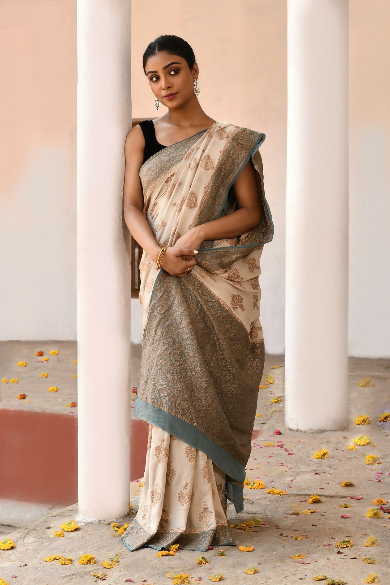 Joban Fashion Ivory Crepe Chiffon Pure Handloom Banarasi Silk Saree | Swadesiicart