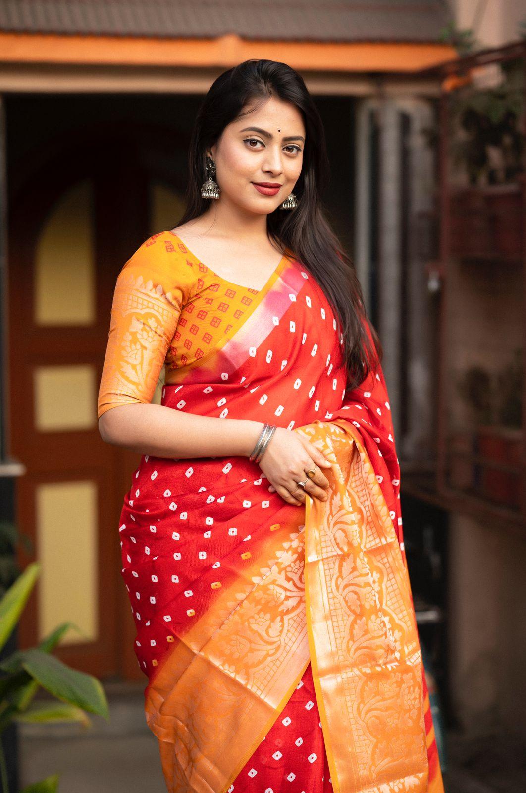 Red Jute Silk Printed Saree with Unstitched Blouse - Hiral Fashion | Swadesiicart