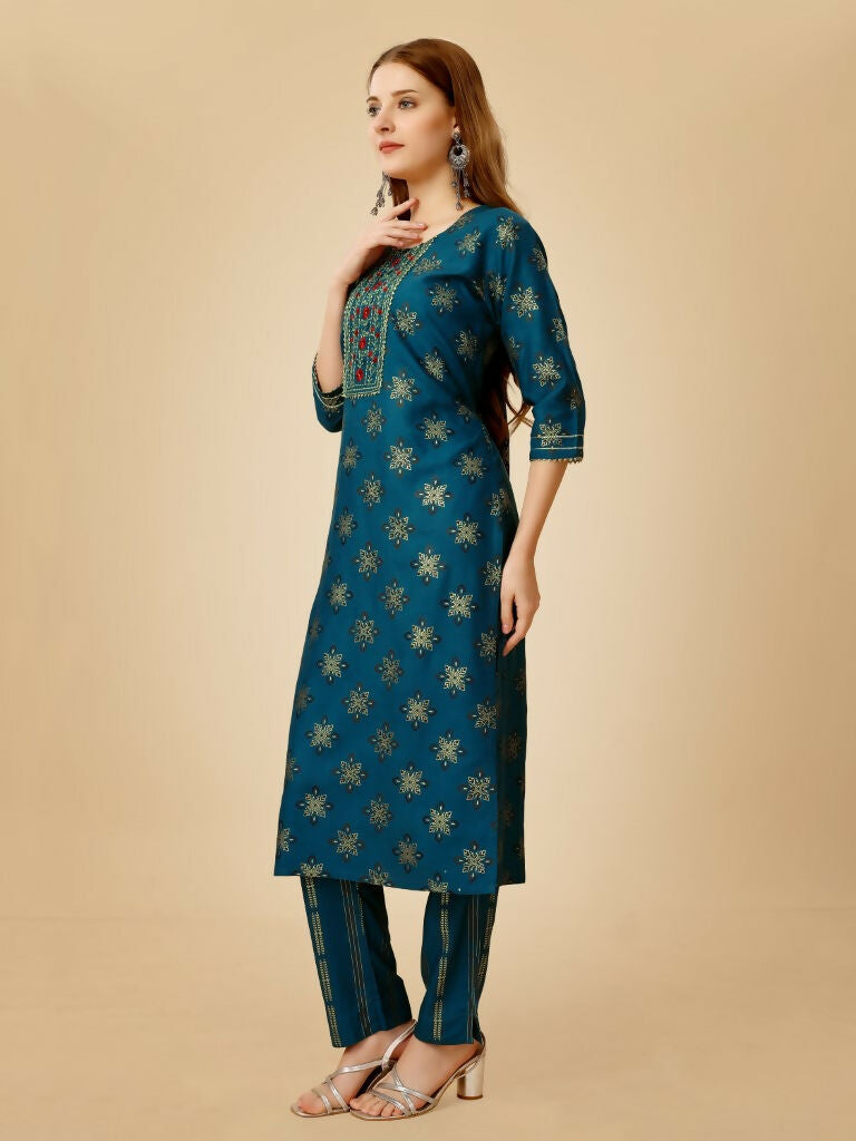 Jyoti Fashion Women's Navy Blue Viscose Rayon Embroidered Kurta Pant Set | Swadesiicart