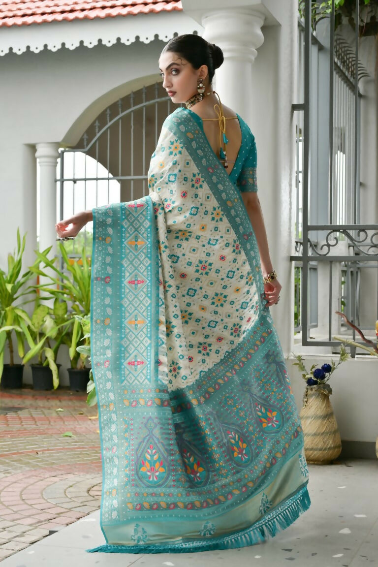 Vishnu Weaves Women's Sea-Green Banarasi Silk Patola Zari Woven Saree with Blouse - Swadesiicart