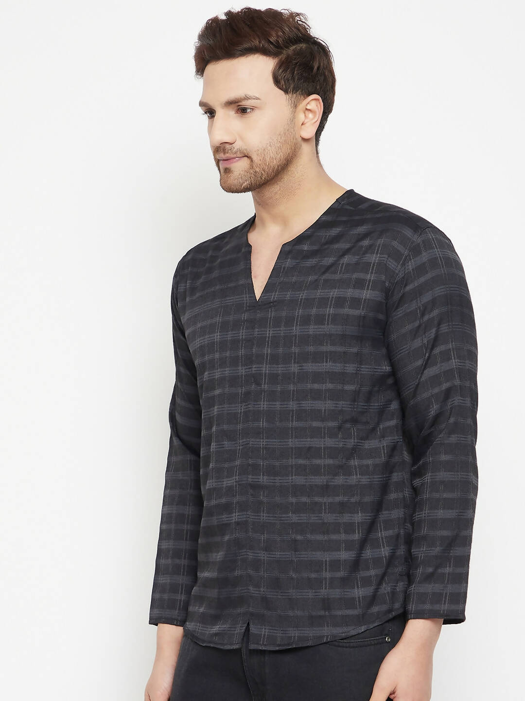 Even Apparels Black Color Viscose Men's Kurta With Slit Neckline | Swadesiicart