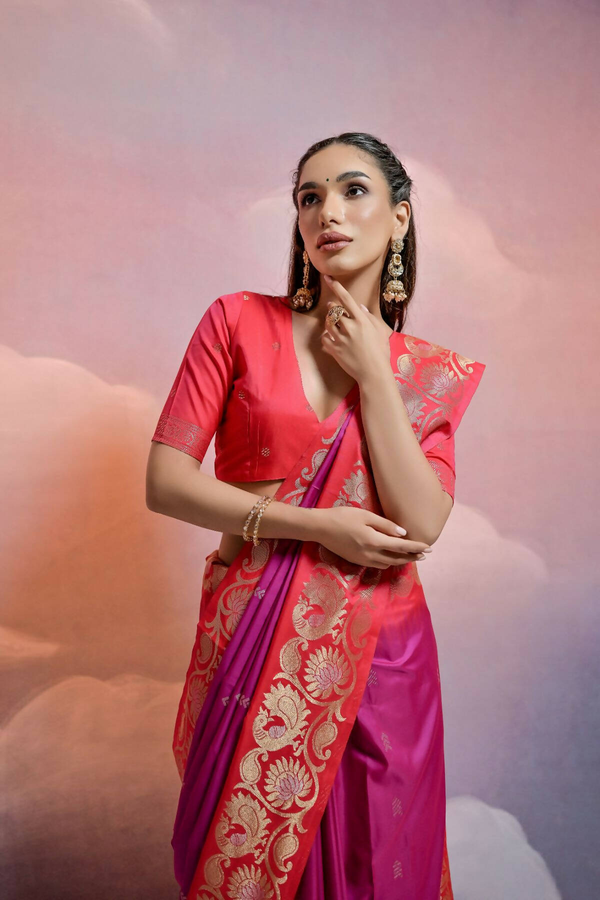 Vishnu Weaves Women's Wine Soft Silk Zari Woven Saree with Blouse - Swadesiicart
