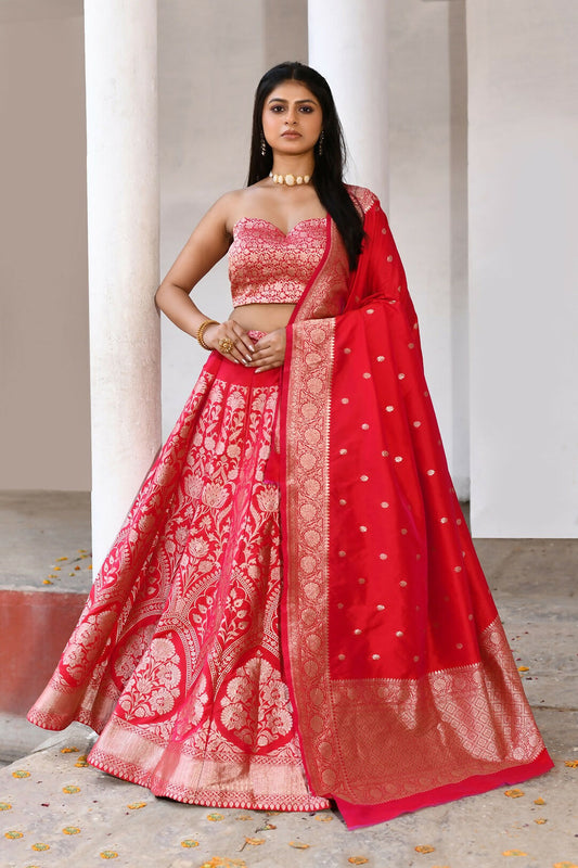 Joban Fashion Fuchsia Soft Pure Handloom Banarasi Silk Lehenga | Swadesiicart