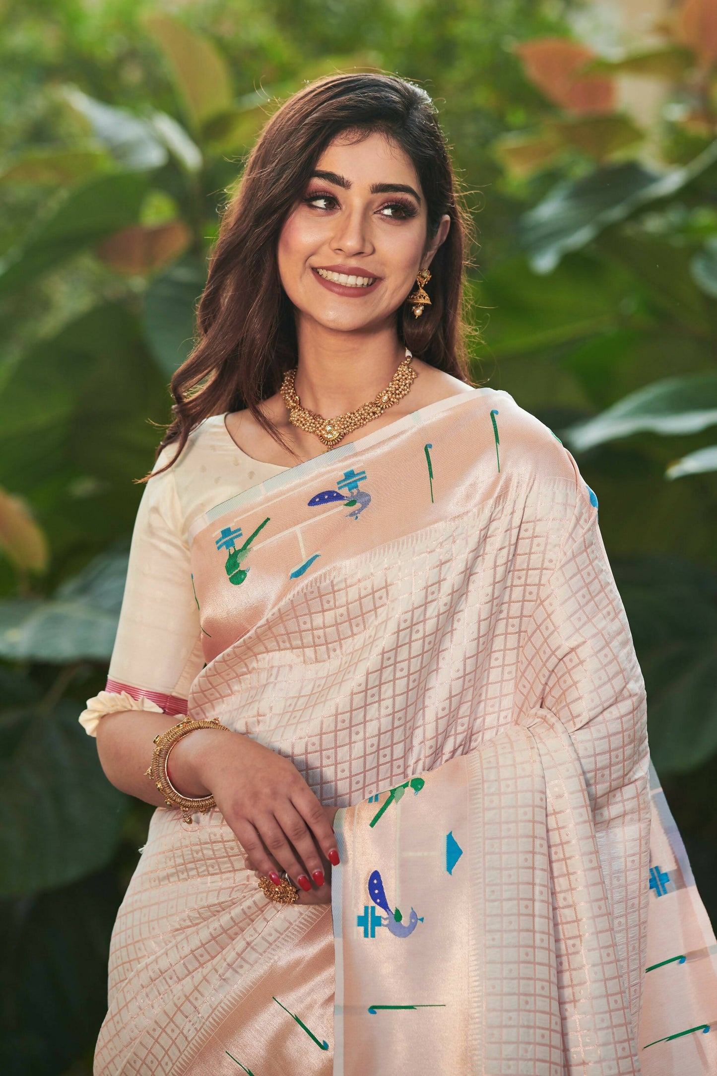 Vishnu Weaves Women's Off White Paithani Silk Minakari Zari Woven Saree with Unstitched Blouse - Swadesiicart