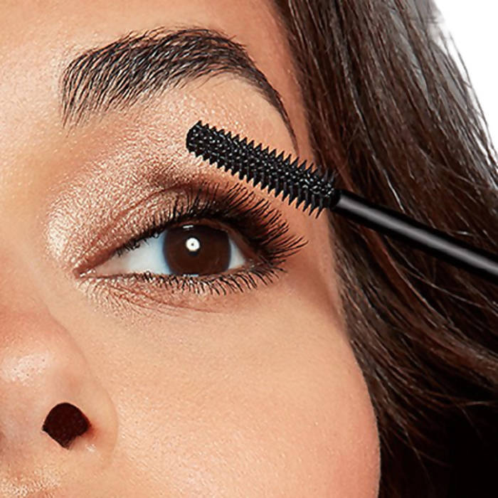 Oriflame Giordani Gold Iconic Grand Mascara - Swadesiicart