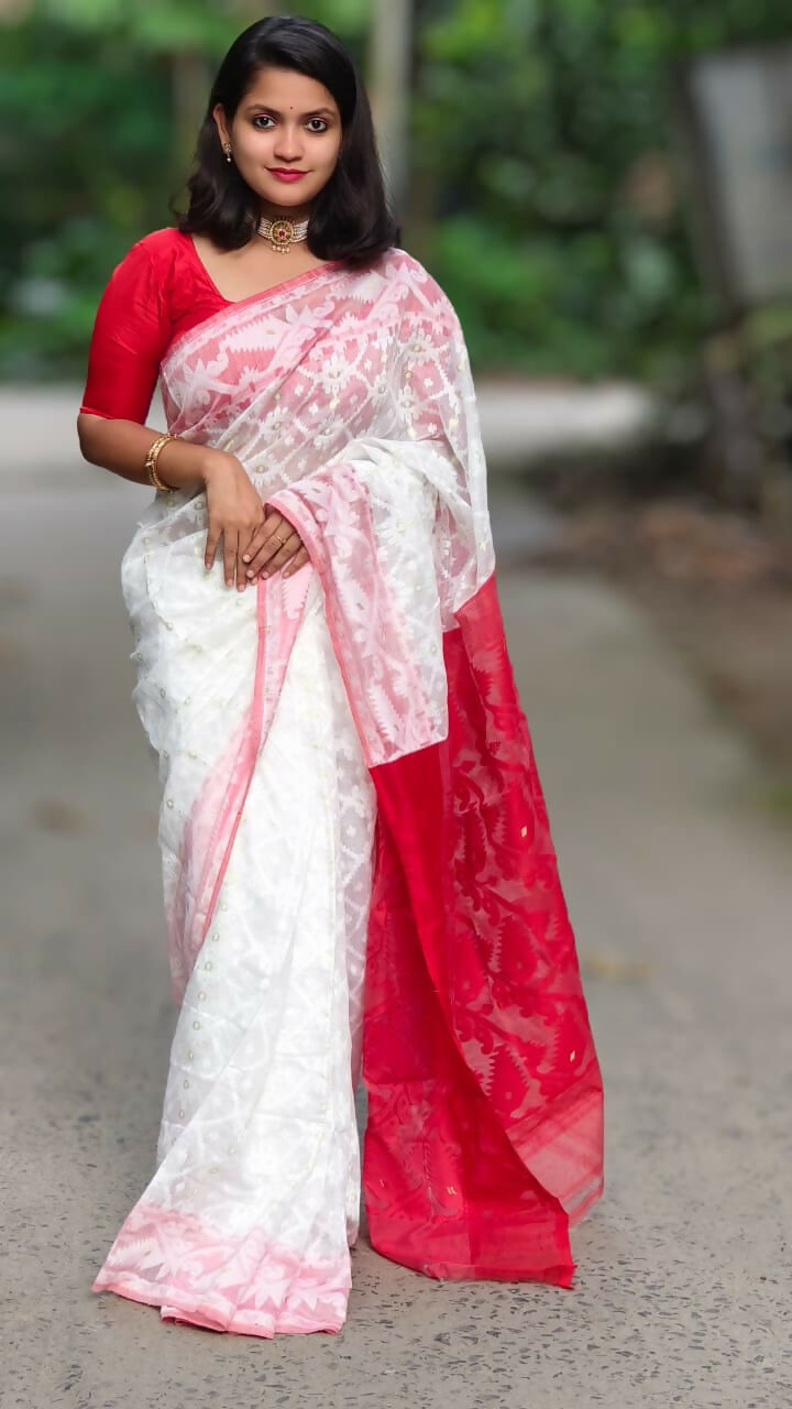 Exclusive Collection White Red White Red Jamdani Saree - Swadesiicart