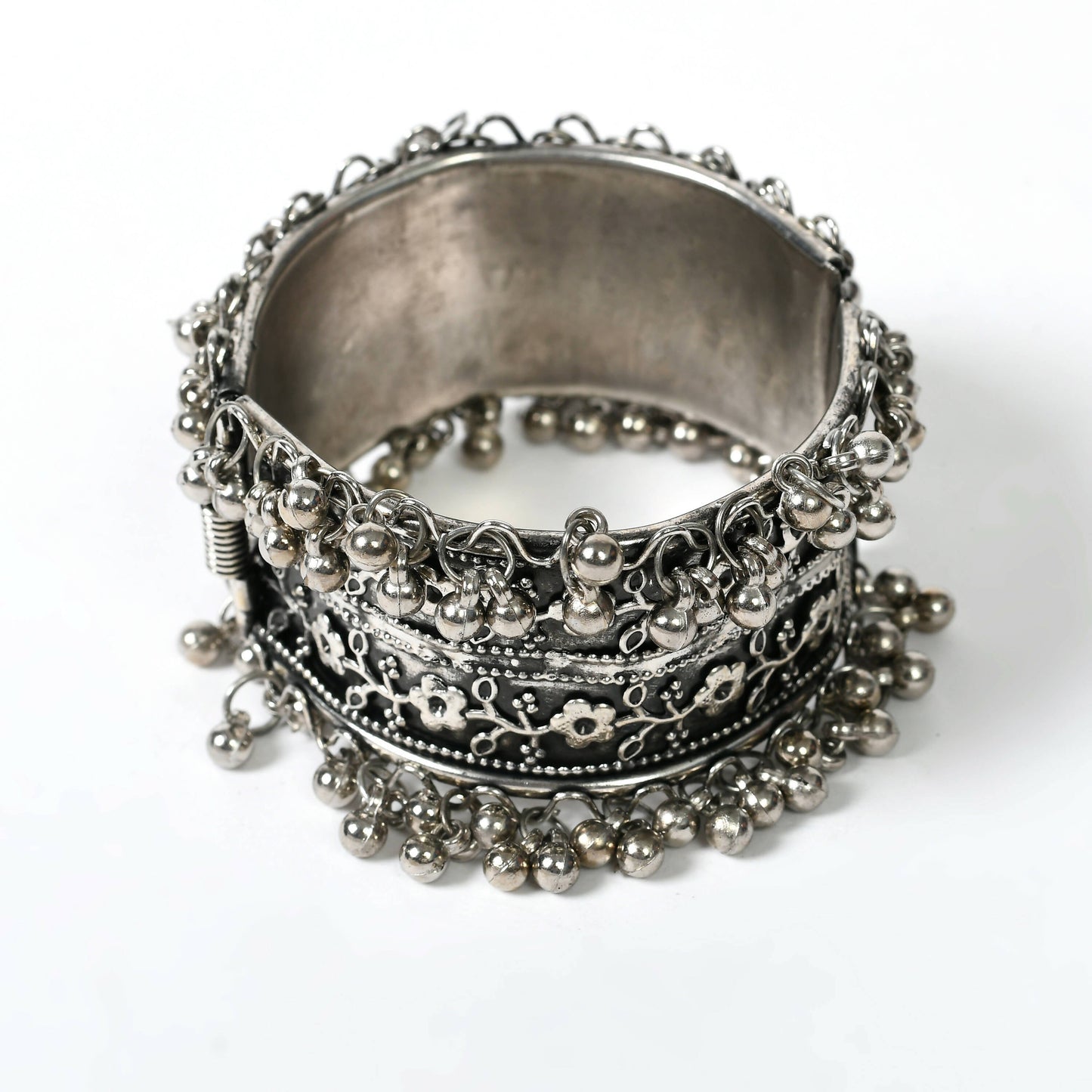 Mominos Fashion Joharkamal Oxidised Silver-Plated Ghungroo Handcraft Bracelet - Design 021 | Swadesiicart