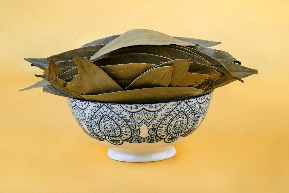 Ajfan Natural Whole Bay Leaf | Swadesiicart