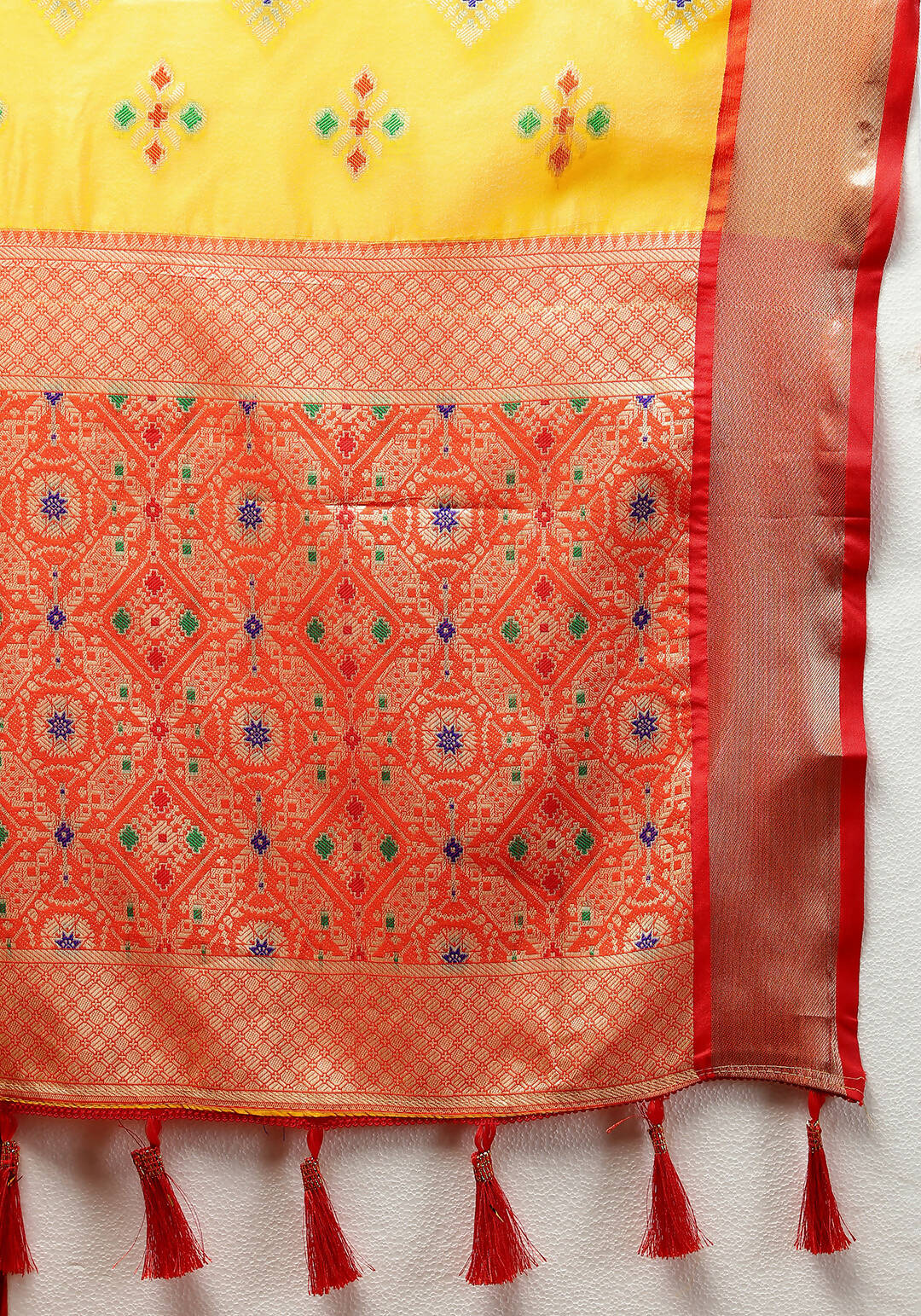 Lorenvalley Fashion Yellow Organza Silk Woven Design with Meenakari Weaving Saree - Swadesiicart