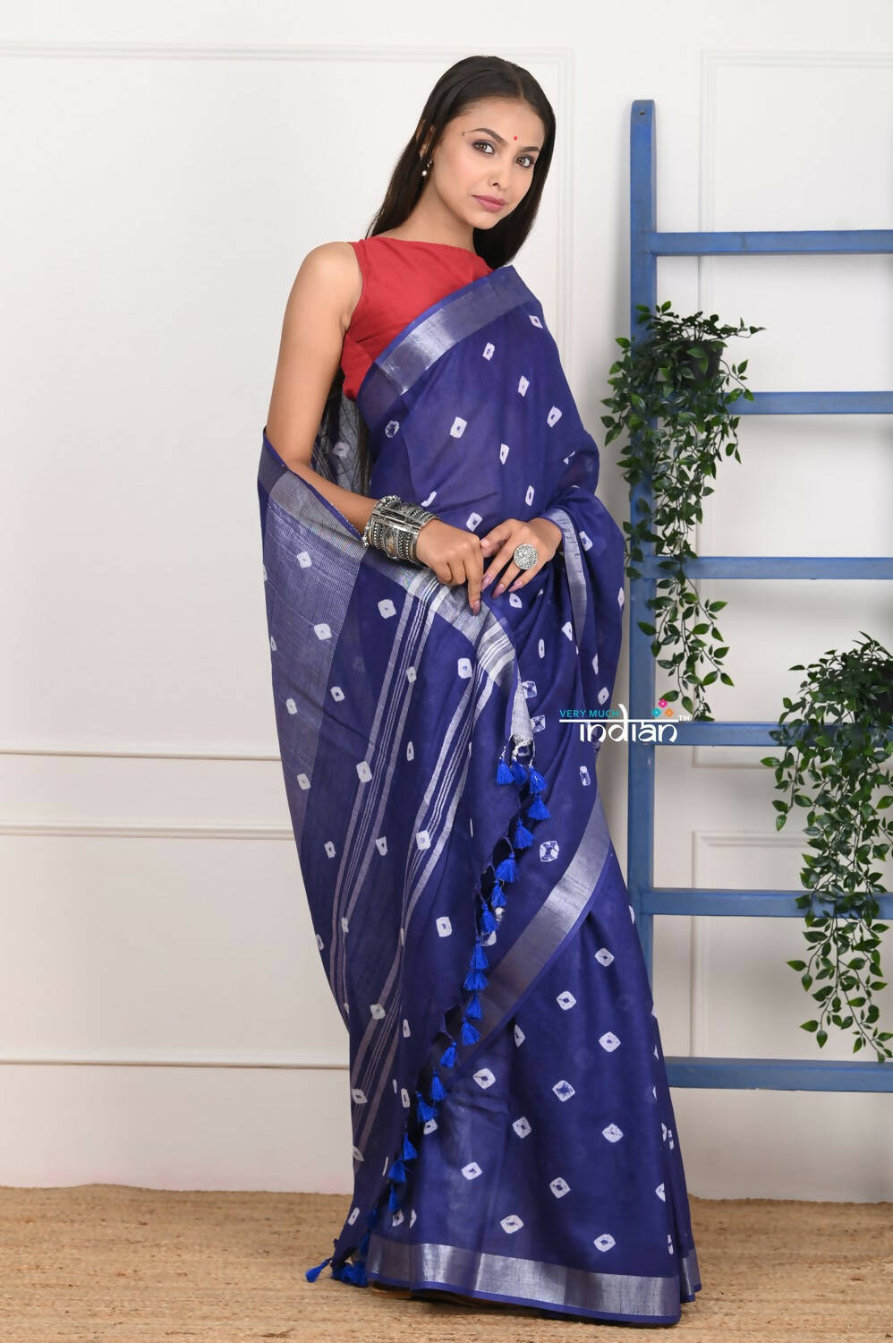 Very Much Indian Handmade Tie And Dye Cotton Saree By Women Weavers - Indigo Blue | Swadesiicart