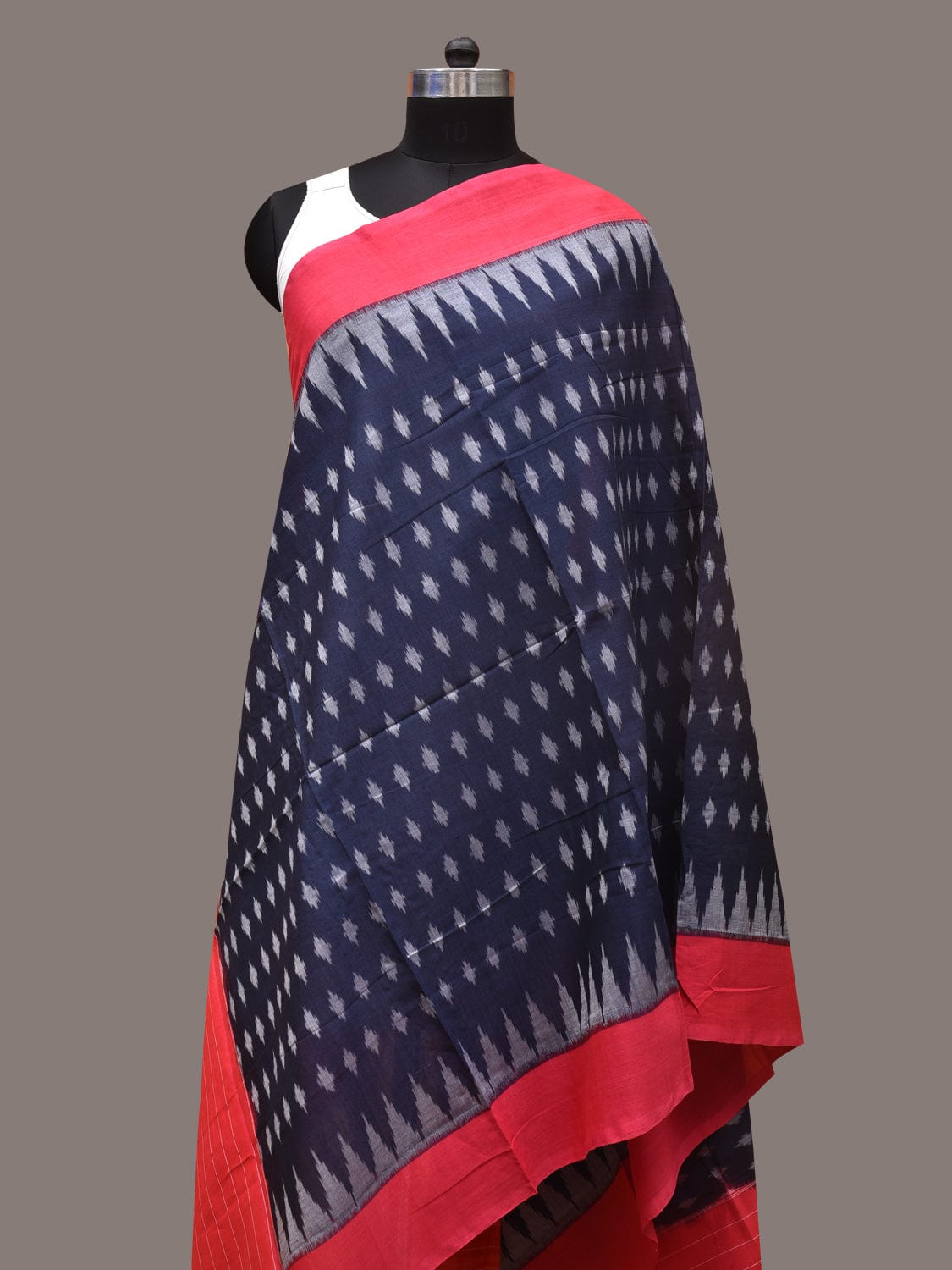 Navy and Red Pochamaplly Ikat Cotton Handloom Dupatta with Temple Border Design - Global Threads | Swadesiicart