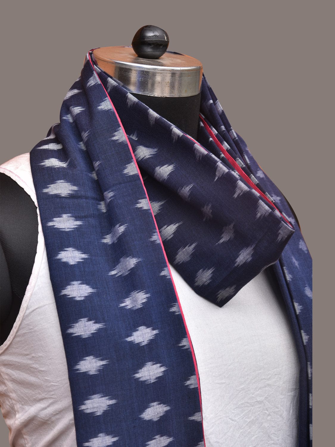 Navy and Red Pochamaplly Ikat Cotton Handloom Dupatta with Temple Border Design - Global Threads | Swadesiicart