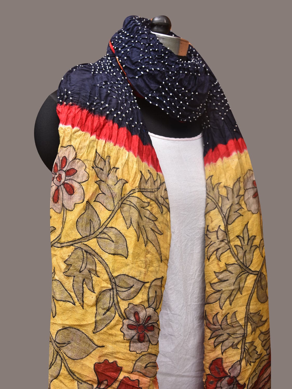 Navy Bandhani Kanchipuram Silk Handloom Dupatta with Kalamkari Design - Global Threads | Swadesiicart