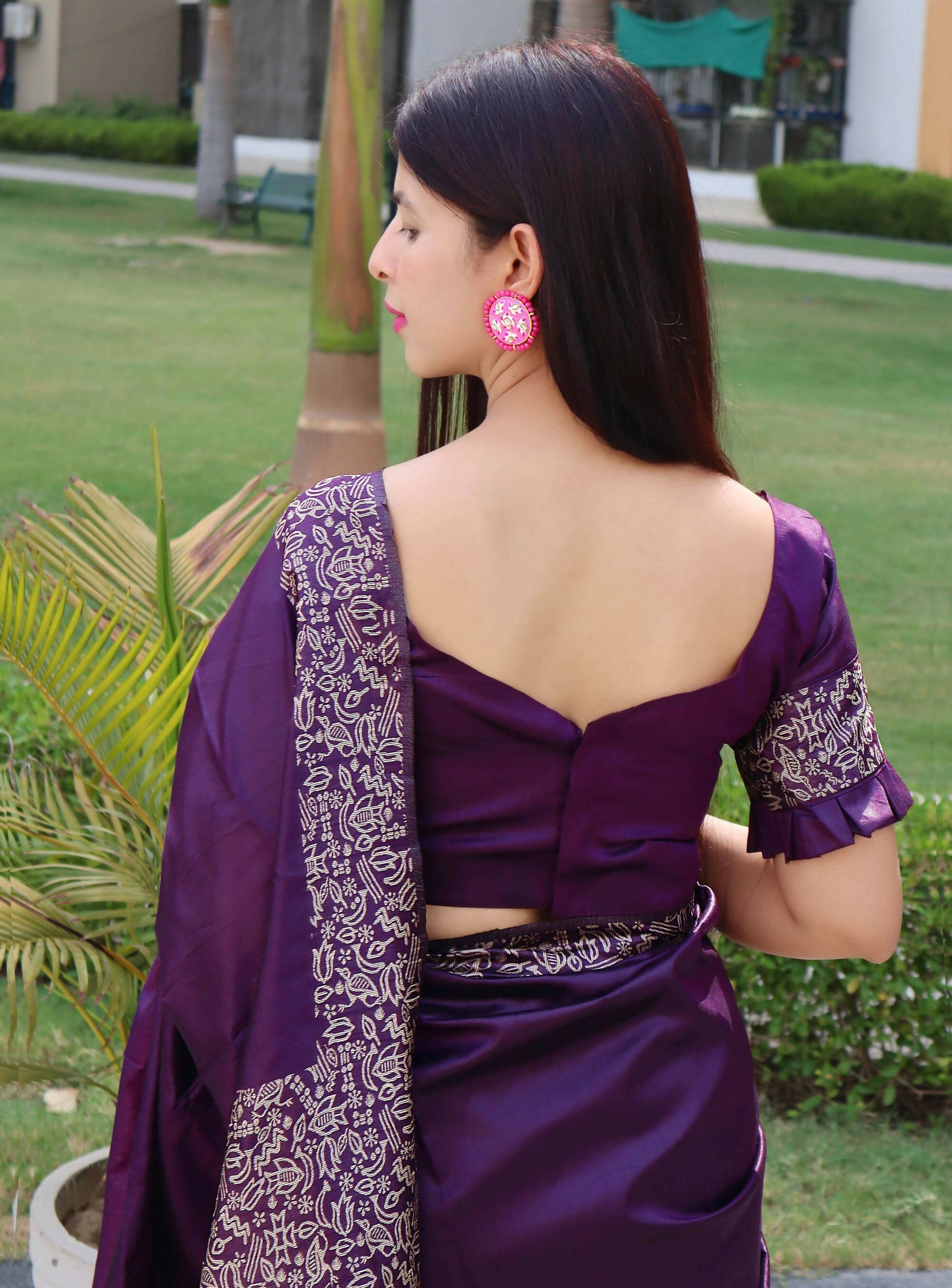 Vishnu Weaves Women's Purple Handloom Raw Silk Woven Border Saree with Unstitched Blouse - Swadesiicart