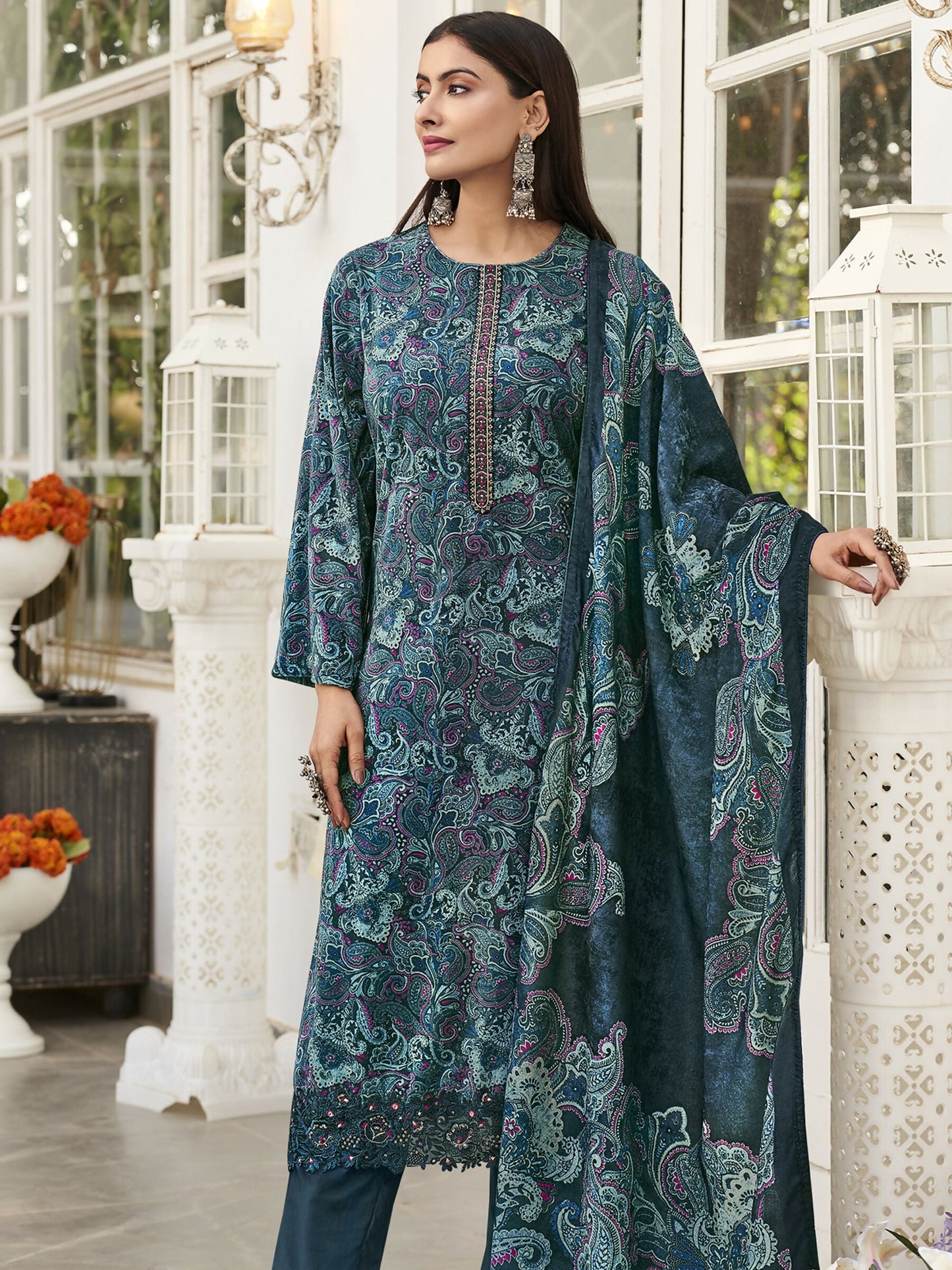 Jyoti Fashion Women's Navy Blue Velvet Digital Print with Resham Thread work Kurta with Trouser & Dupatta | Swadesiicart