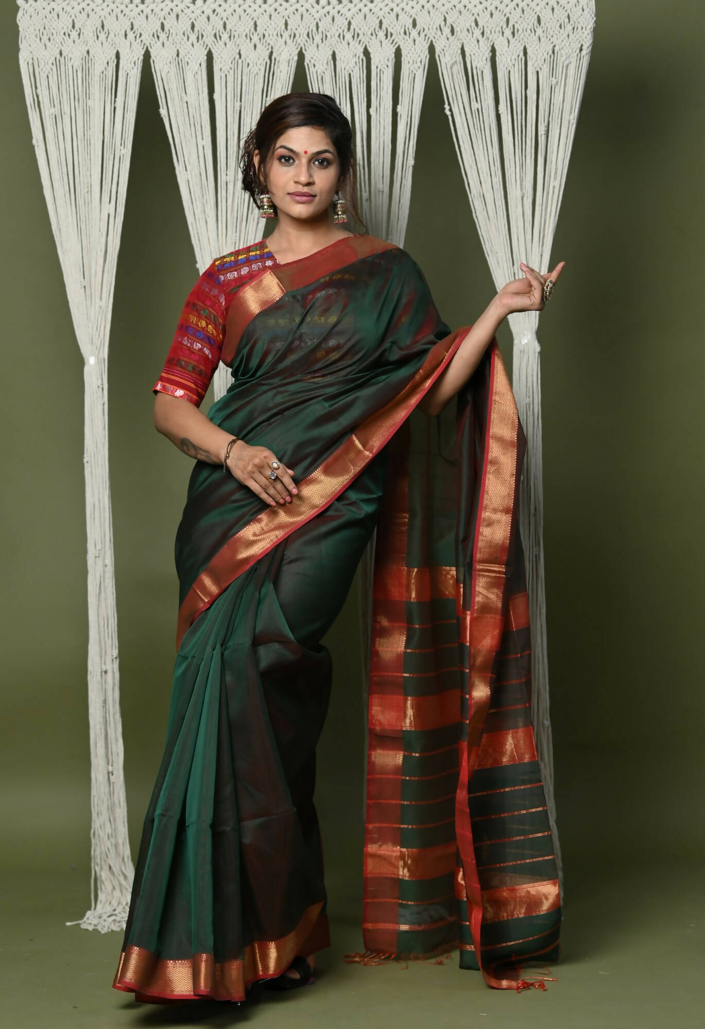 Very Much Indian Handloom Cotton Silk Maheshwari Saree With Sleek Golden Border - Dark Green | Swadesiicart