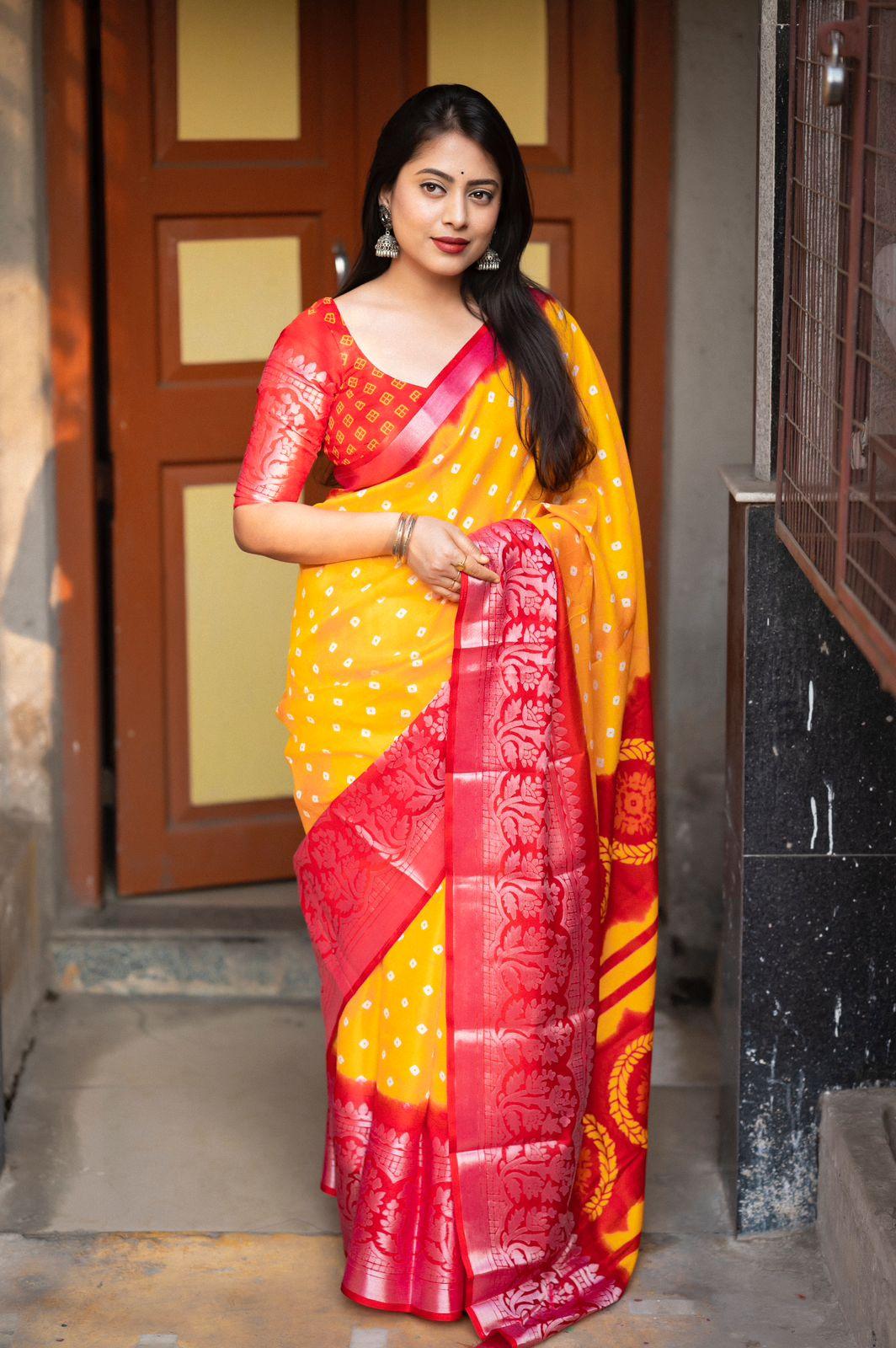 Yellow Jute Silk Printed Saree with Unstitched Blouse - Hiral Fashion | Swadesiicart