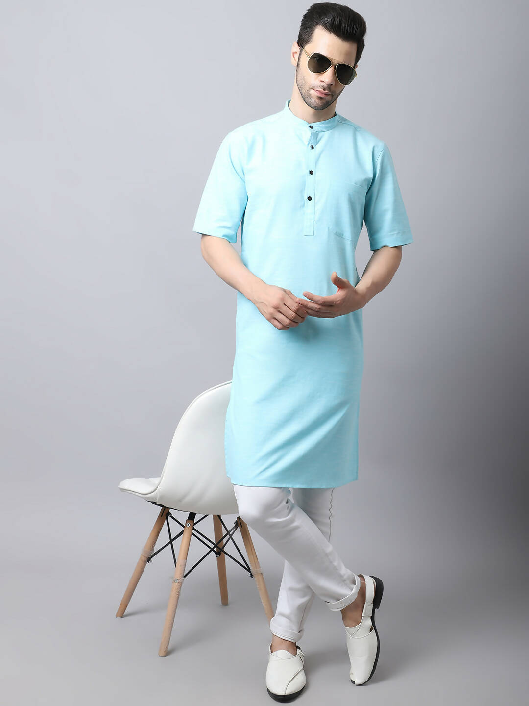 Even Apparels Black Pure Cotton Men's Kurta With Band Collar | Swadesiicart