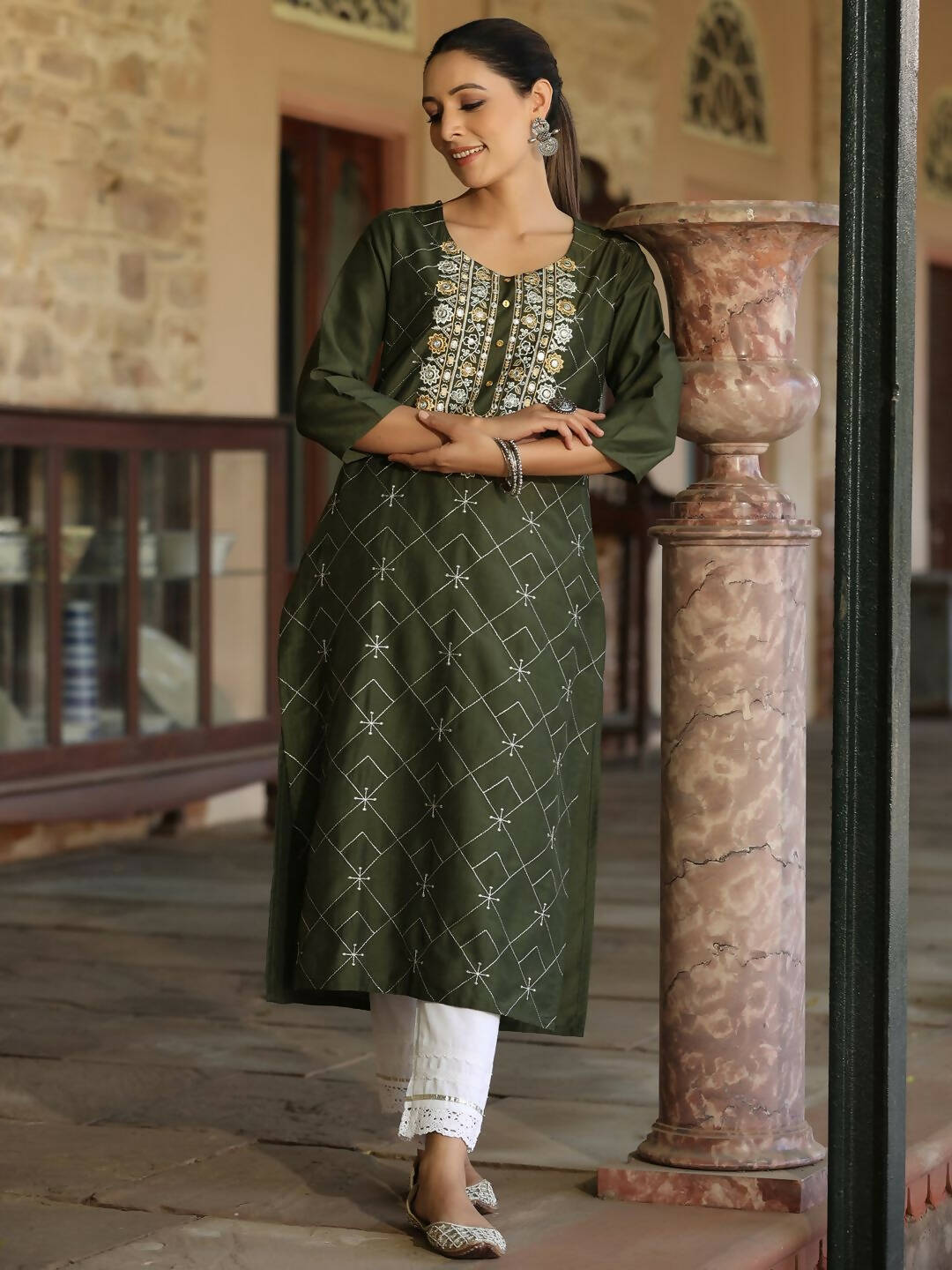 Juniper Women's Green Chinnon Printed Kurta | Swadesiicart