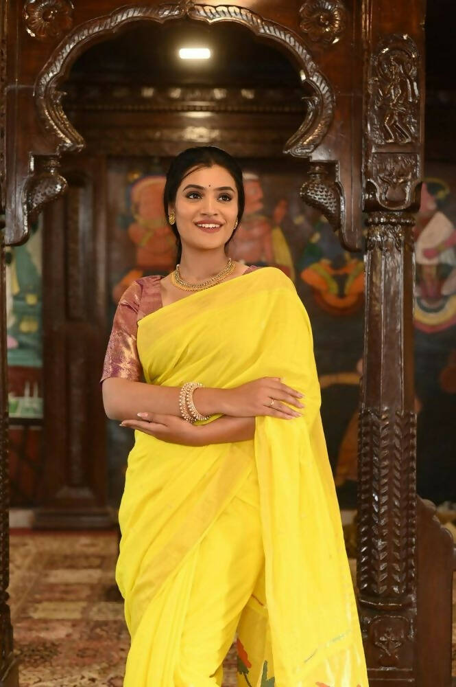 Very Much Indian Handloom Pure Cotton Paithani-Lime Yellow | Swadesiicart