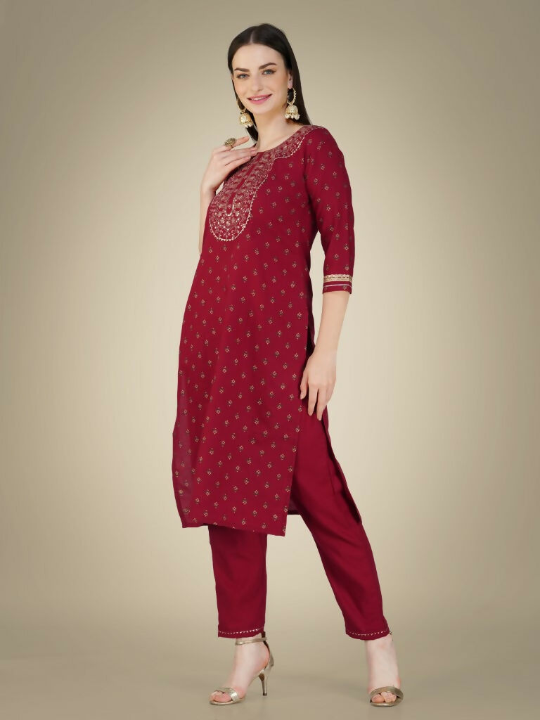 Jyoti Fashion Women's Maroon Cotton Magic Slub Embroidery & Sequence work Kurta with Trouser & Dupatta | Swadesiicart