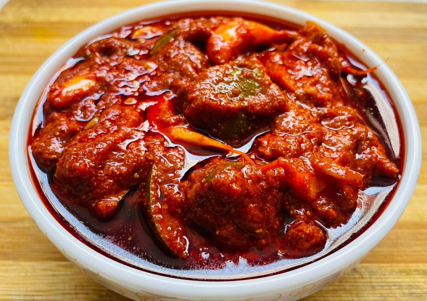 Gummadi Foods Avakaaya Pickle (Mango) - Swadesiicart