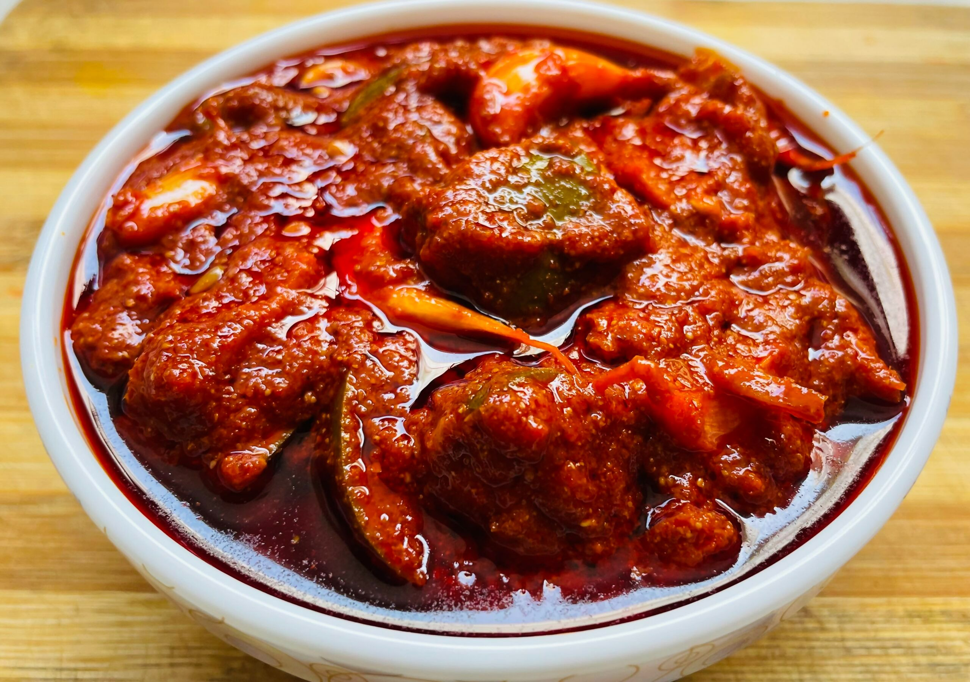 Gummadi Foods Avakaaya Pickle (Mango) - Swadesiicart