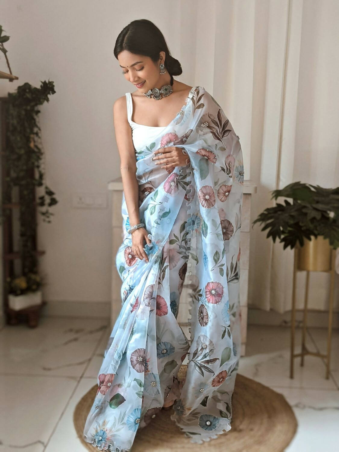 Vamsee White Organza Saree - Swadesiicart