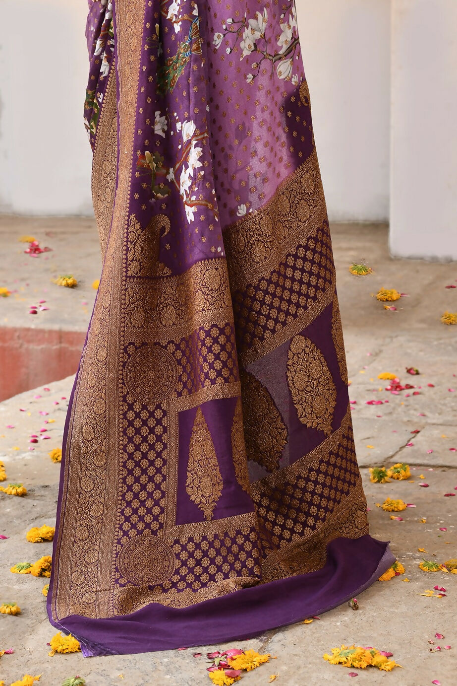 Joban Fashion Plum Purple Crepe Chiffon Pure Handloom Banarasi Silk Saree | Swadesiicart