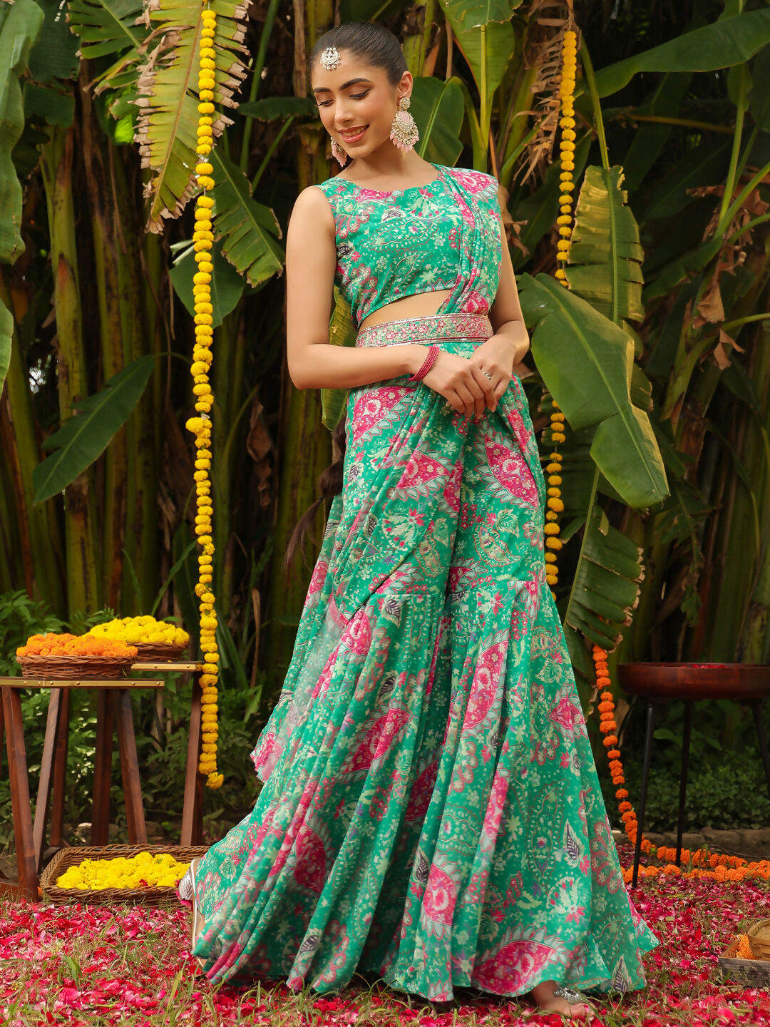 Janasya Green Georgette Floral Saree | Swadesiicart