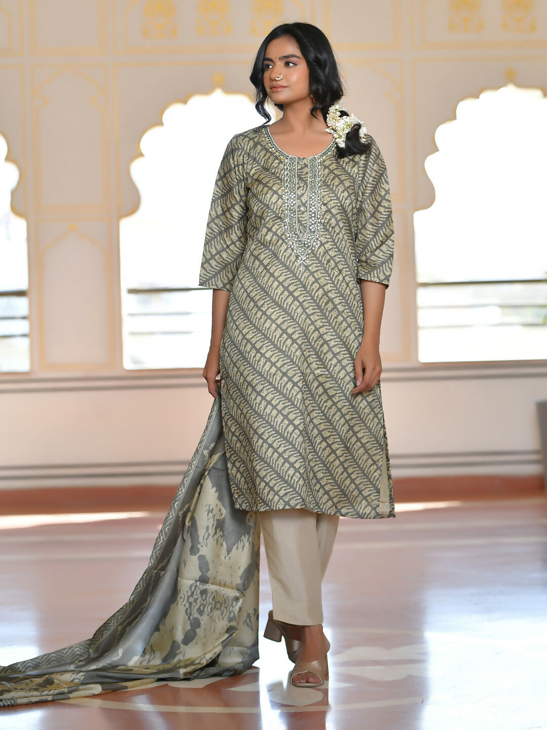Vaasva Women's Grey Silk Digital Printed Suit Set | Swadesiicart