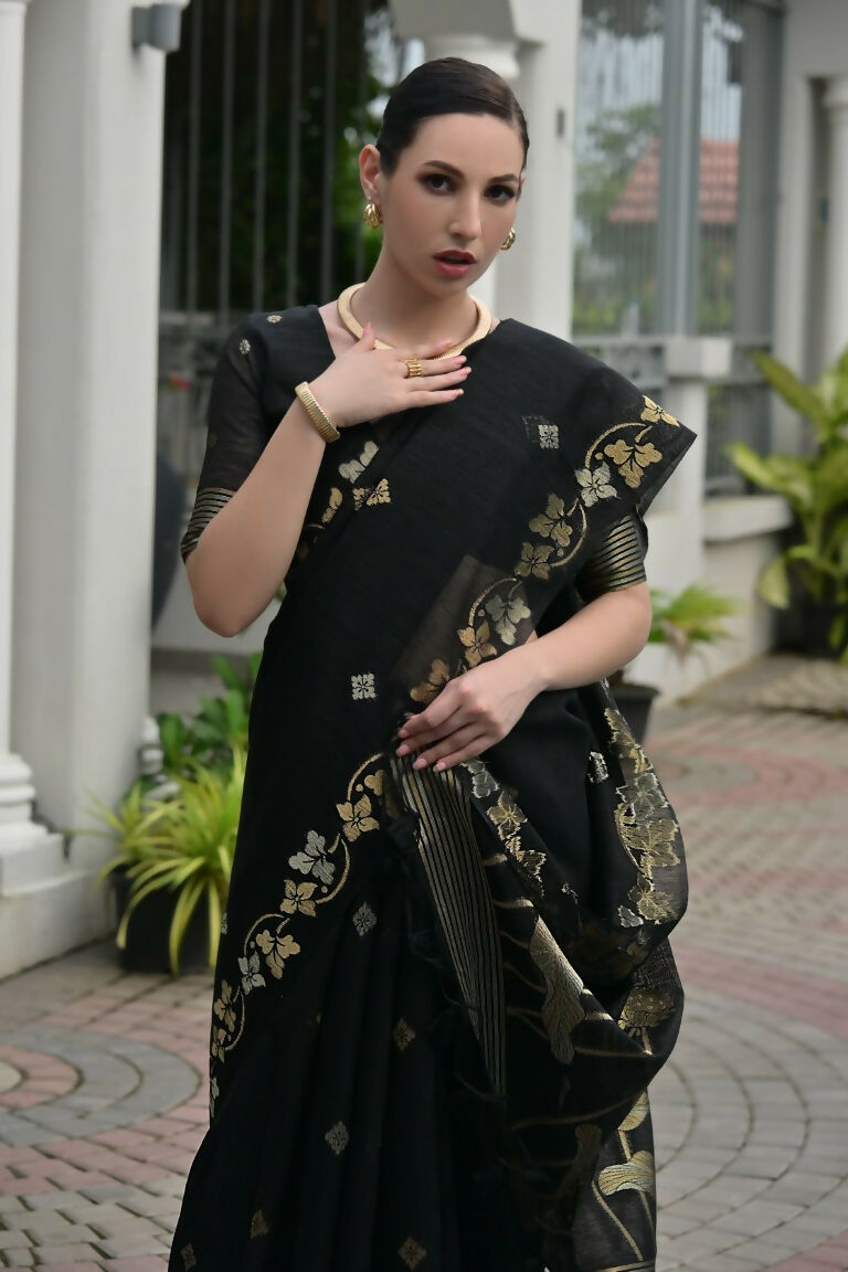 Vishnu Weaves Women's Black Linen Silk Zari Weaving Saree with Blouse - Swadesiicart